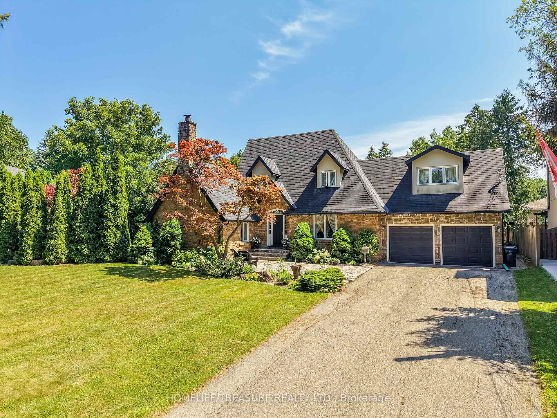 Photo 10 of 39A Yorkleigh Avenue, Etobicoke, Humber Heights — HOMEH