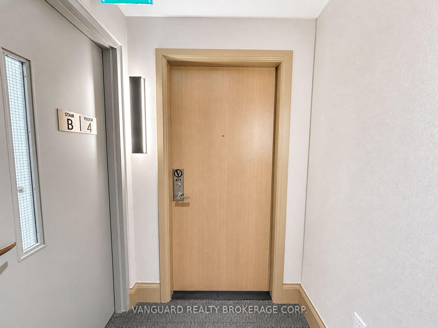 Photo 2 of Unit 411, 5 Meadowdale Road, Vaughan, Vaughan Corporate Centre — HOMEH