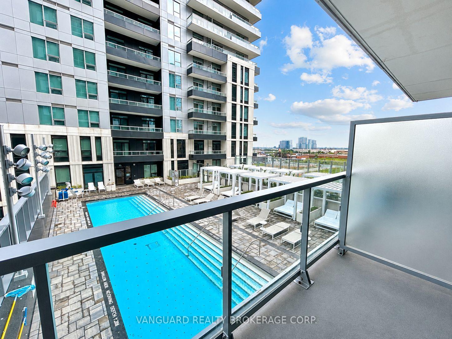 Photo 5 of Unit 411, 5 Meadowdale Road, Vaughan, Vaughan Corporate Centre — HOMEH