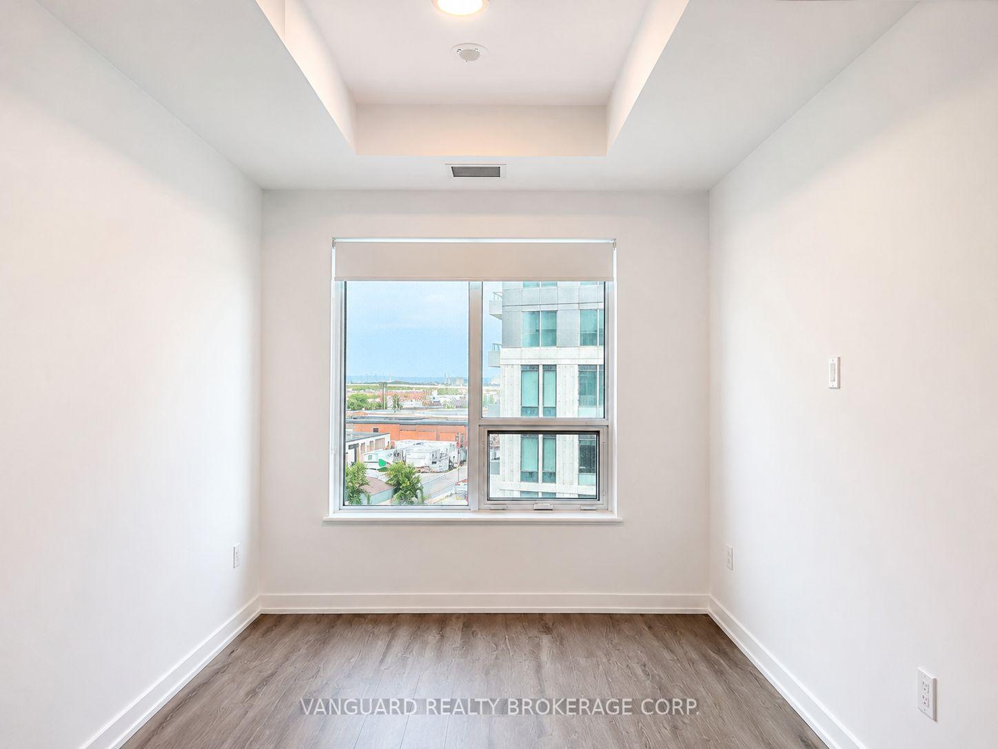 Photo 8 of Unit 411, 5 Meadowdale Road, Vaughan, Vaughan Corporate Centre — HOMEH