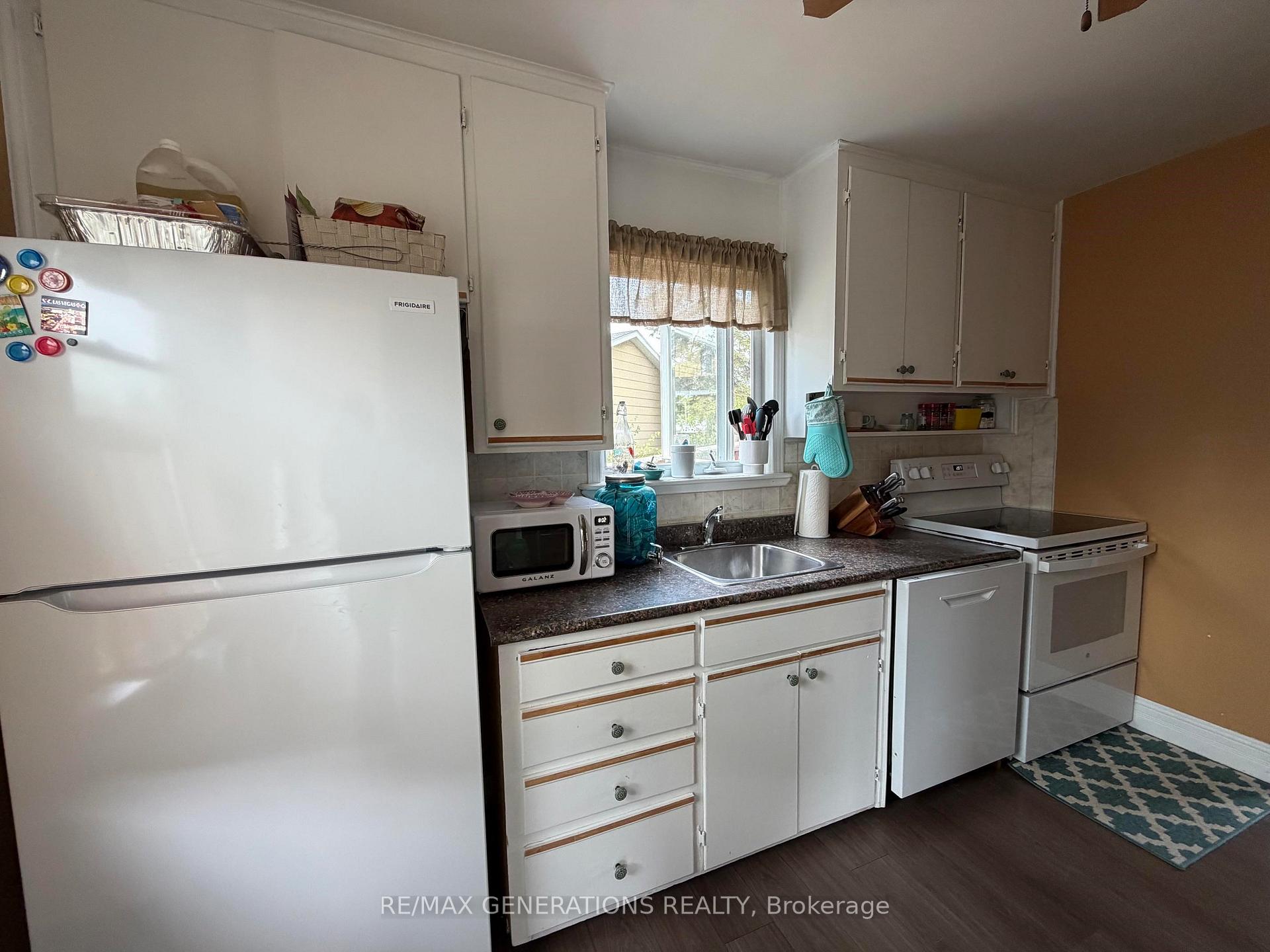 Photo 8 of 15 Princess Avenue, Terrace Bay, TB-92 — HOMEH