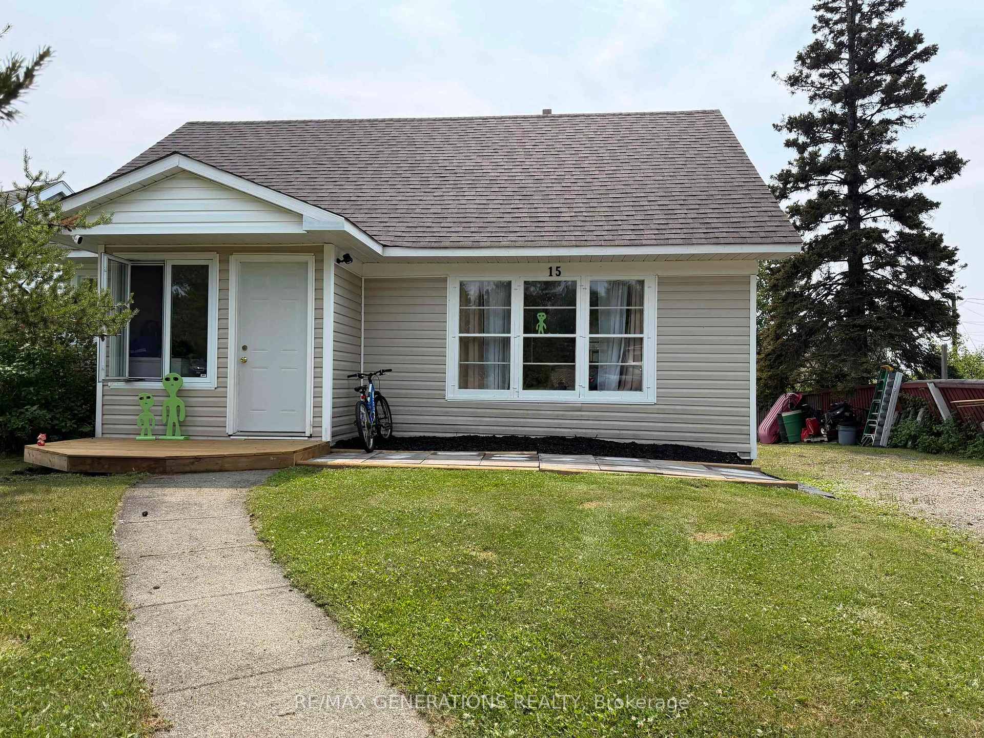 Photo 42 of 15 Princess Avenue, Terrace Bay, TB-92 — HOMEH