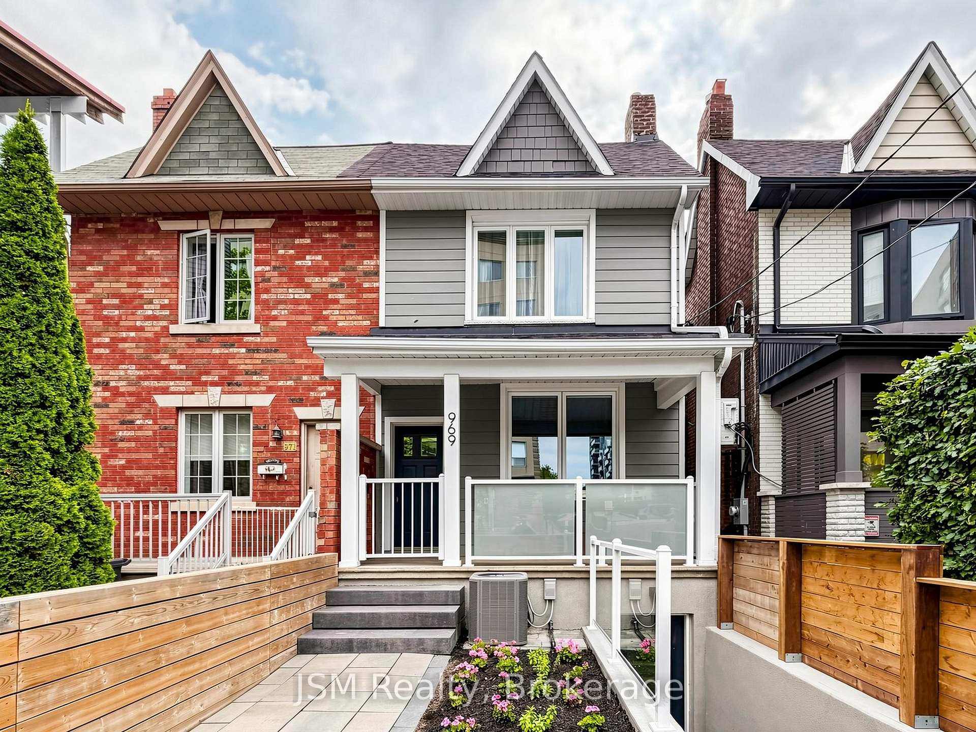 Photo 1 of 969 Lansdowne Avenue, Toronto, Dovercourt-Wallace Emerson-Junction — HOMEH