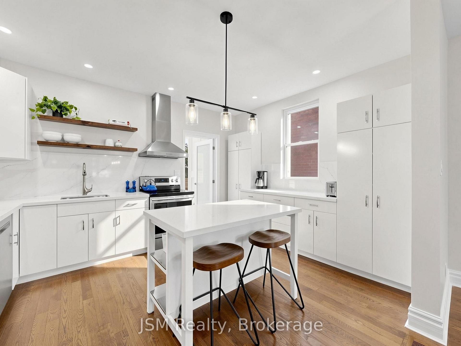 Photo 11 of 969 Lansdowne Avenue, Toronto, Dovercourt-Wallace Emerson-Junction — HOMEH