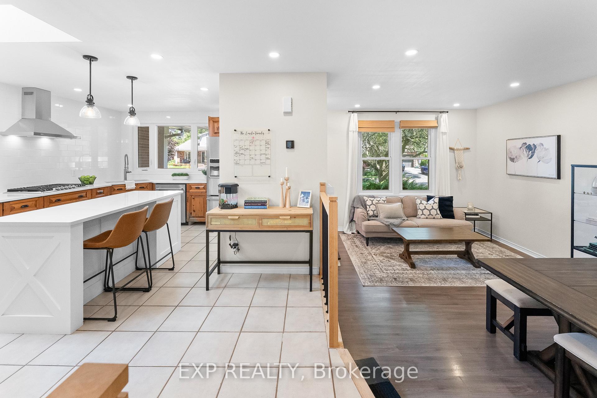 Photo 9 of 10 Brookbank Crescent, Pelham, Fonthill — HOMEH