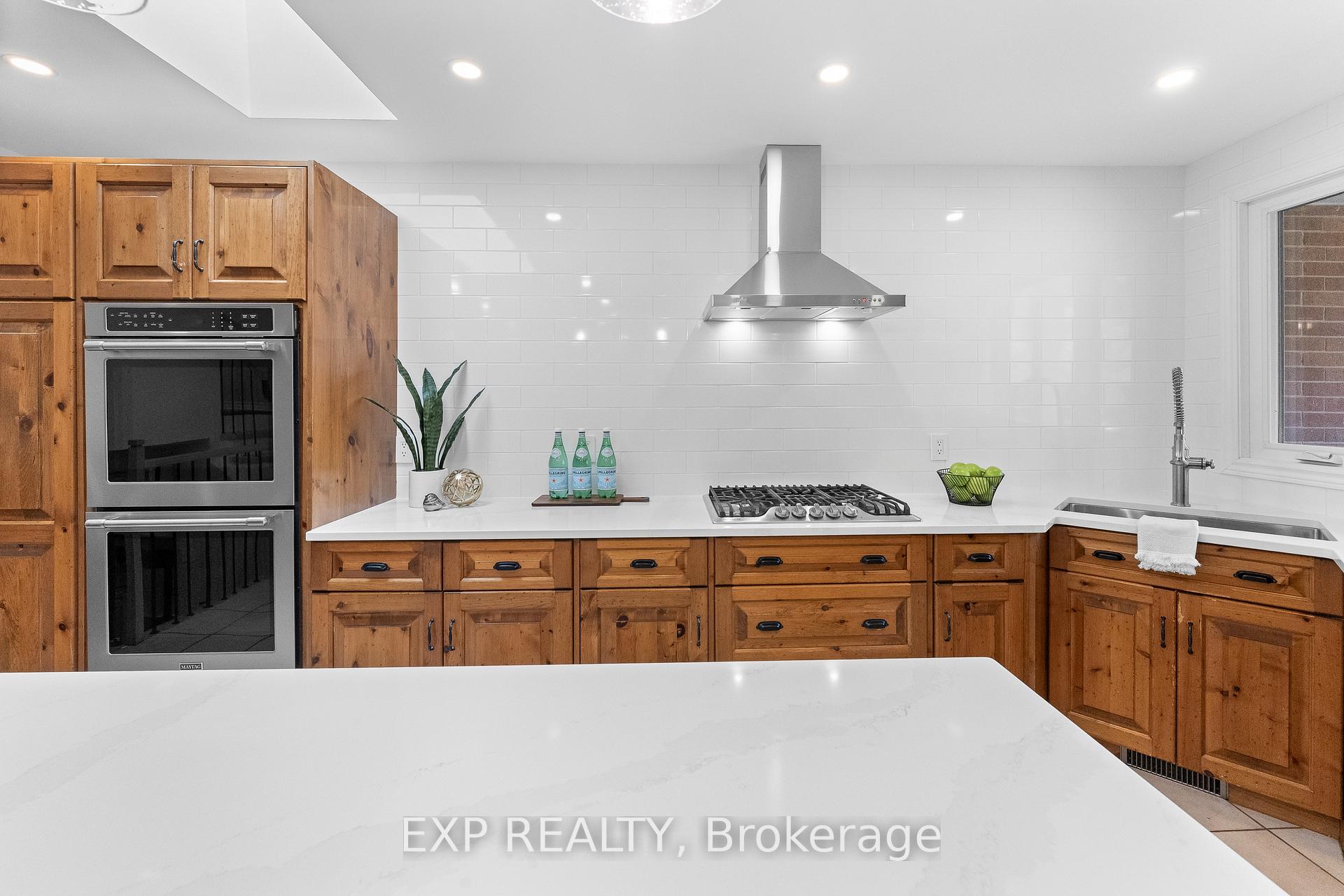 Photo 12 of 10 Brookbank Crescent, Pelham, Fonthill — HOMEH