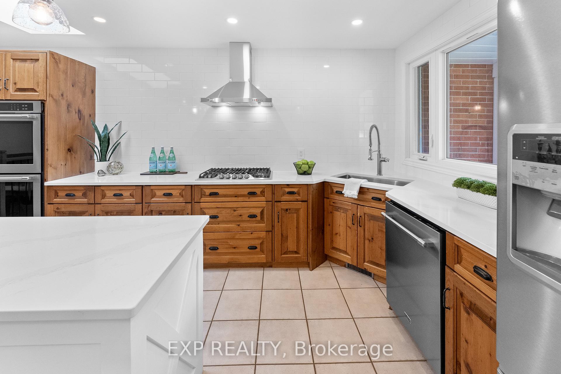 Photo 13 of 10 Brookbank Crescent, Pelham, Fonthill — HOMEH