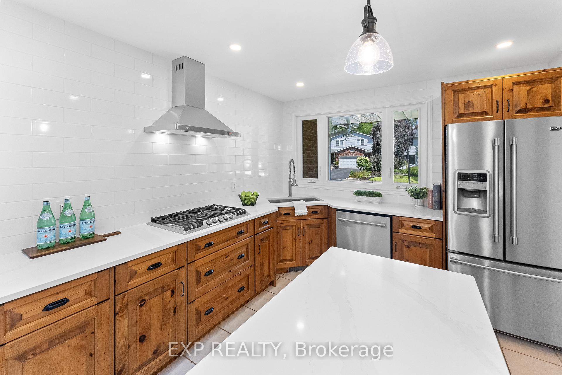 Photo 14 of 10 Brookbank Crescent, Pelham, Fonthill — HOMEH