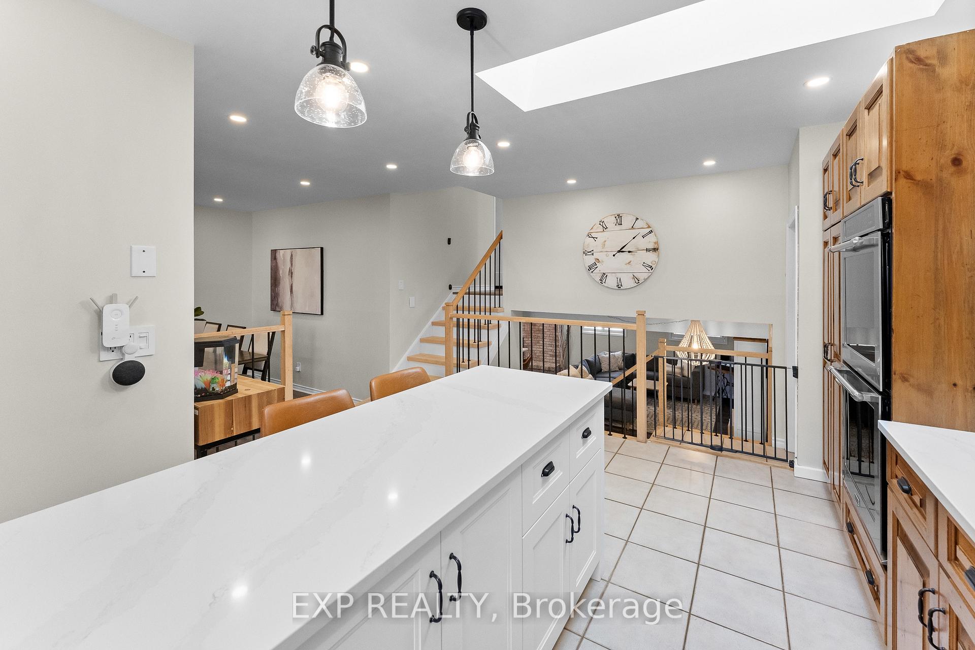 Photo 17 of 10 Brookbank Crescent, Pelham, Fonthill — HOMEH