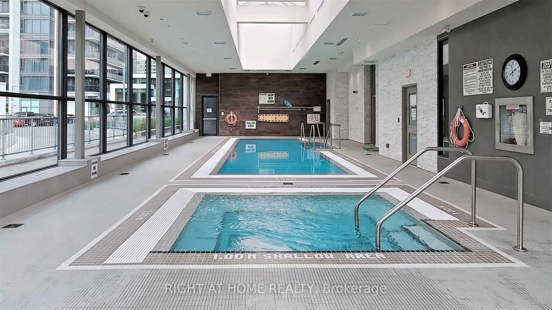 Photo 4 of Unit 1010, 9618 Yonge Street, Richmond Hill, Harding — HOMEH