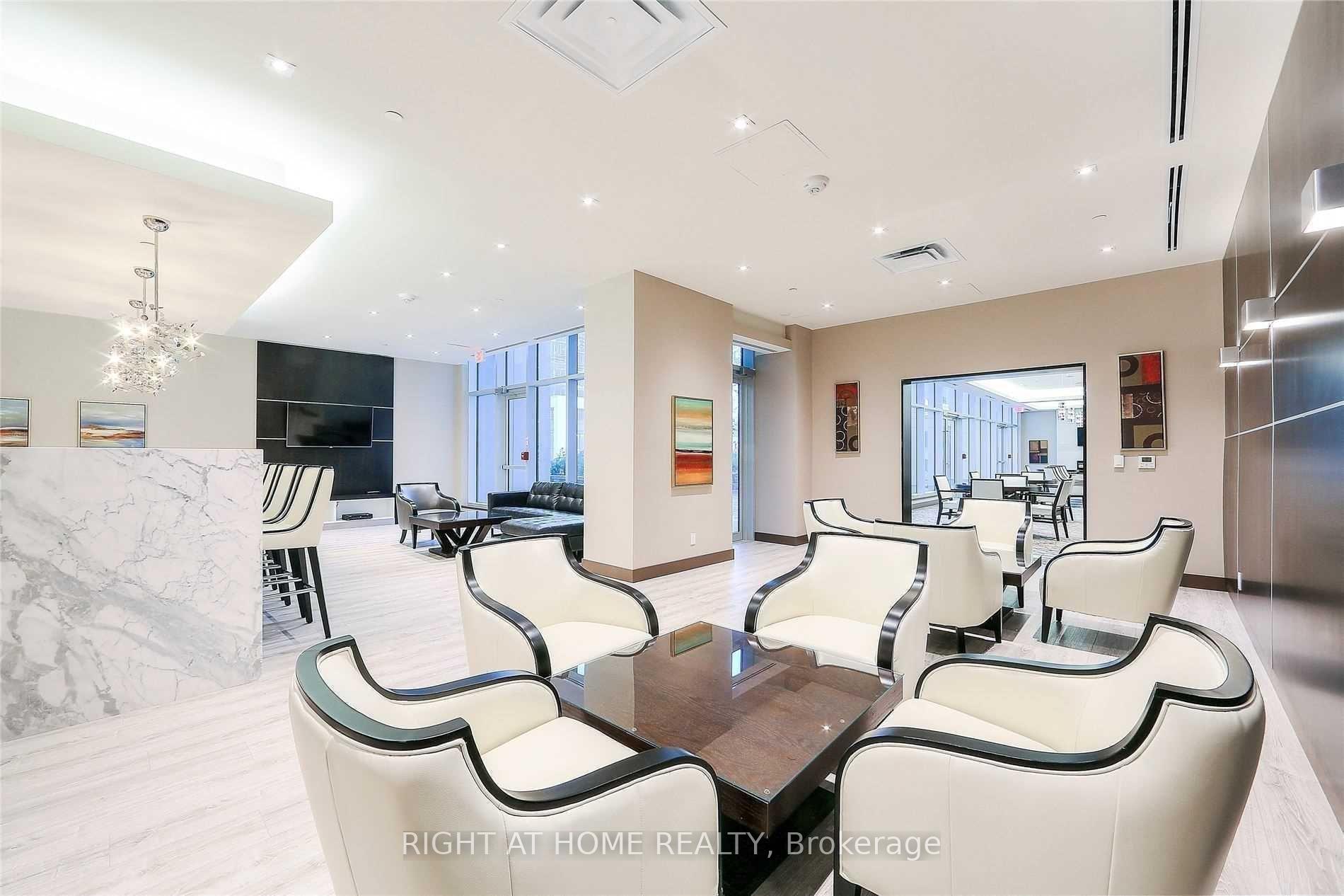 Photo 6 of Unit 1010, 9618 Yonge Street, Richmond Hill, Harding — HOMEH