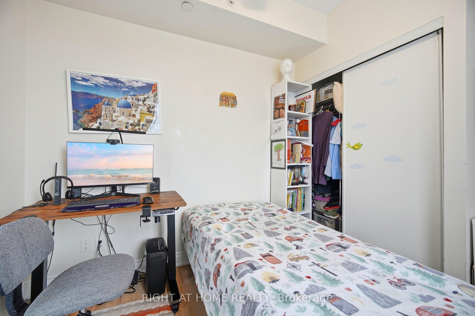 Photo 29 of Unit 1010, 9618 Yonge Street, Richmond Hill, Harding — HOMEH