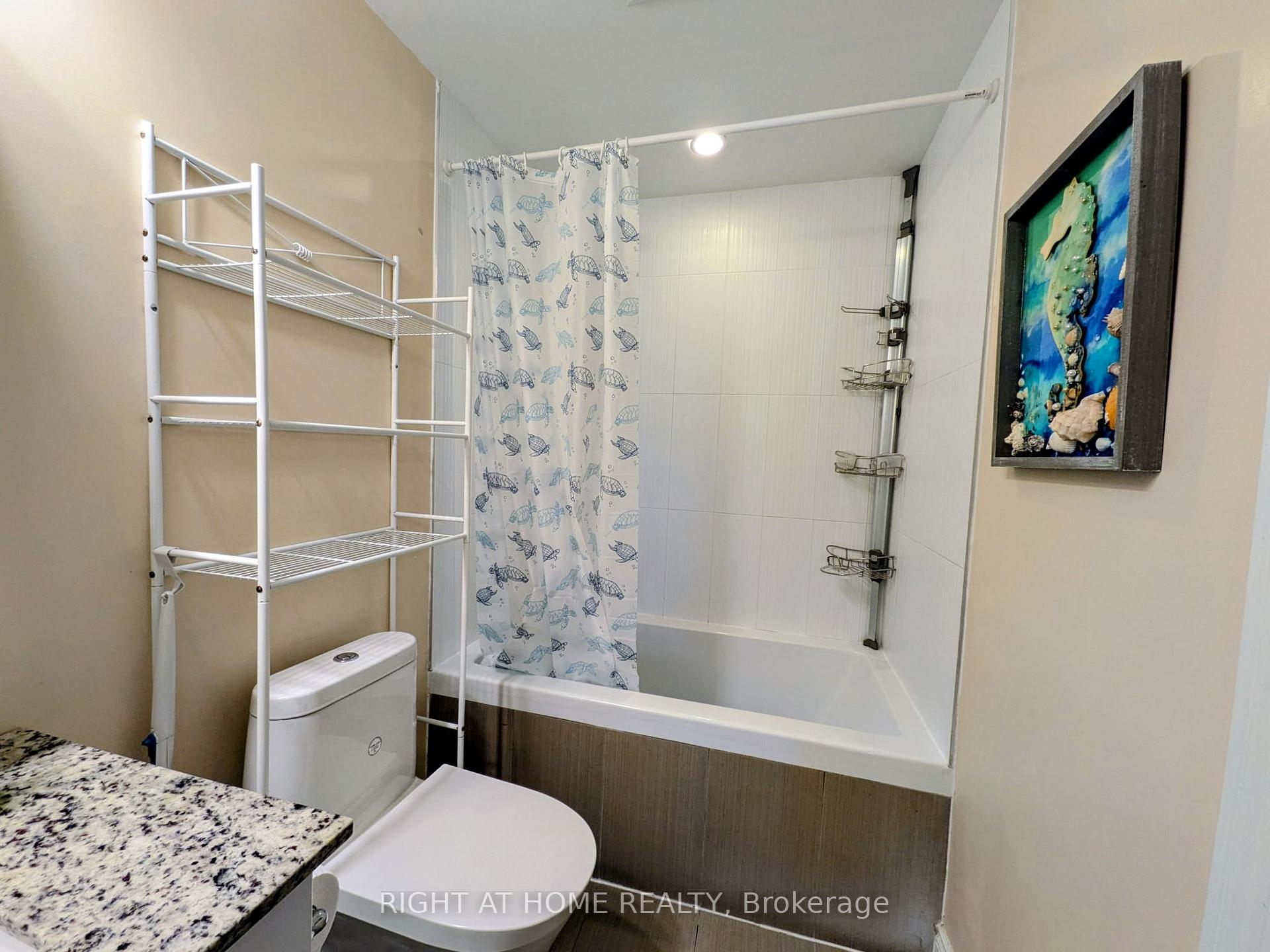 Photo 31 of Unit 1010, 9618 Yonge Street, Richmond Hill, Harding — HOMEH