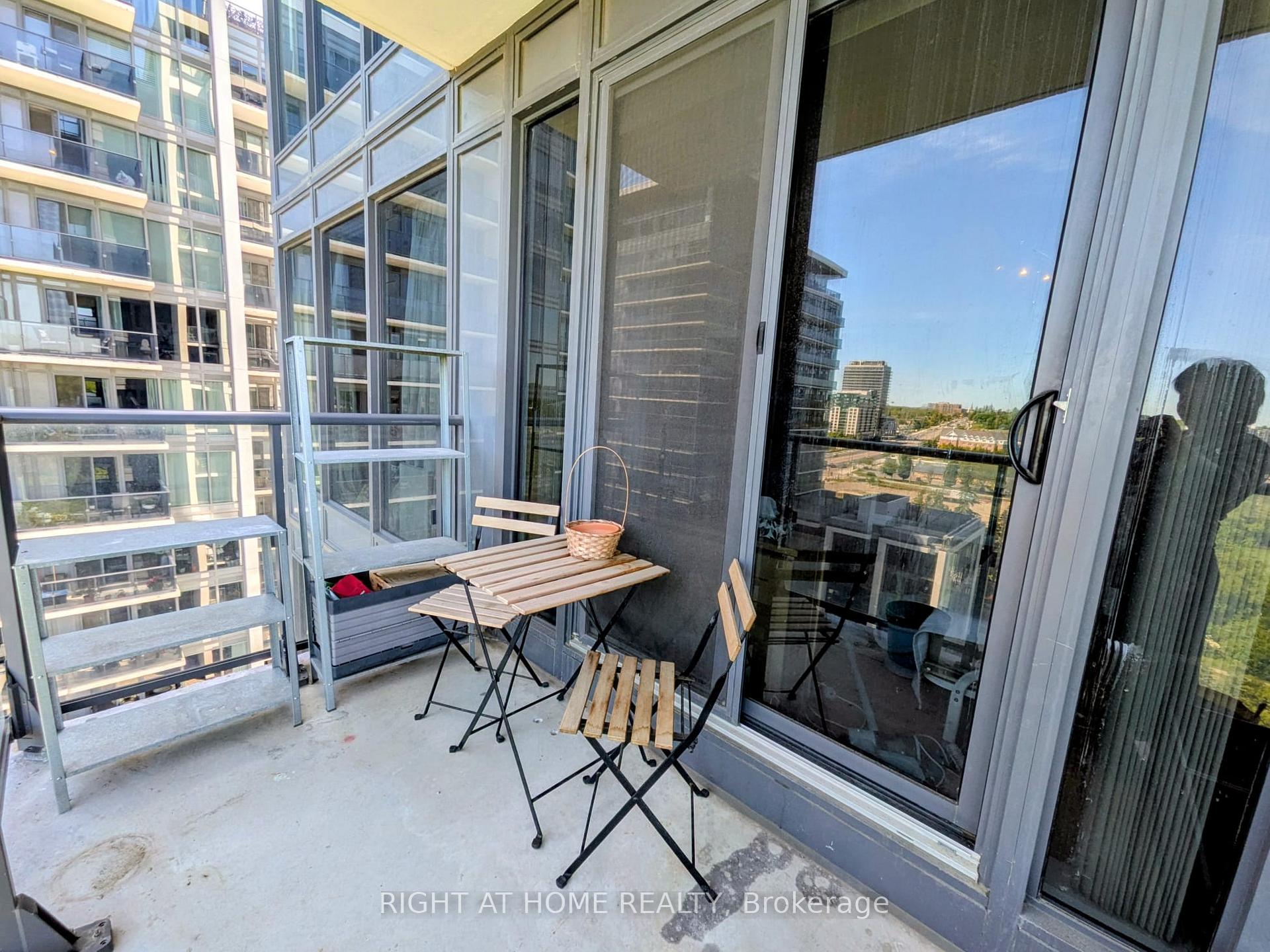 Photo 34 of Unit 1010, 9618 Yonge Street, Richmond Hill, Harding — HOMEH