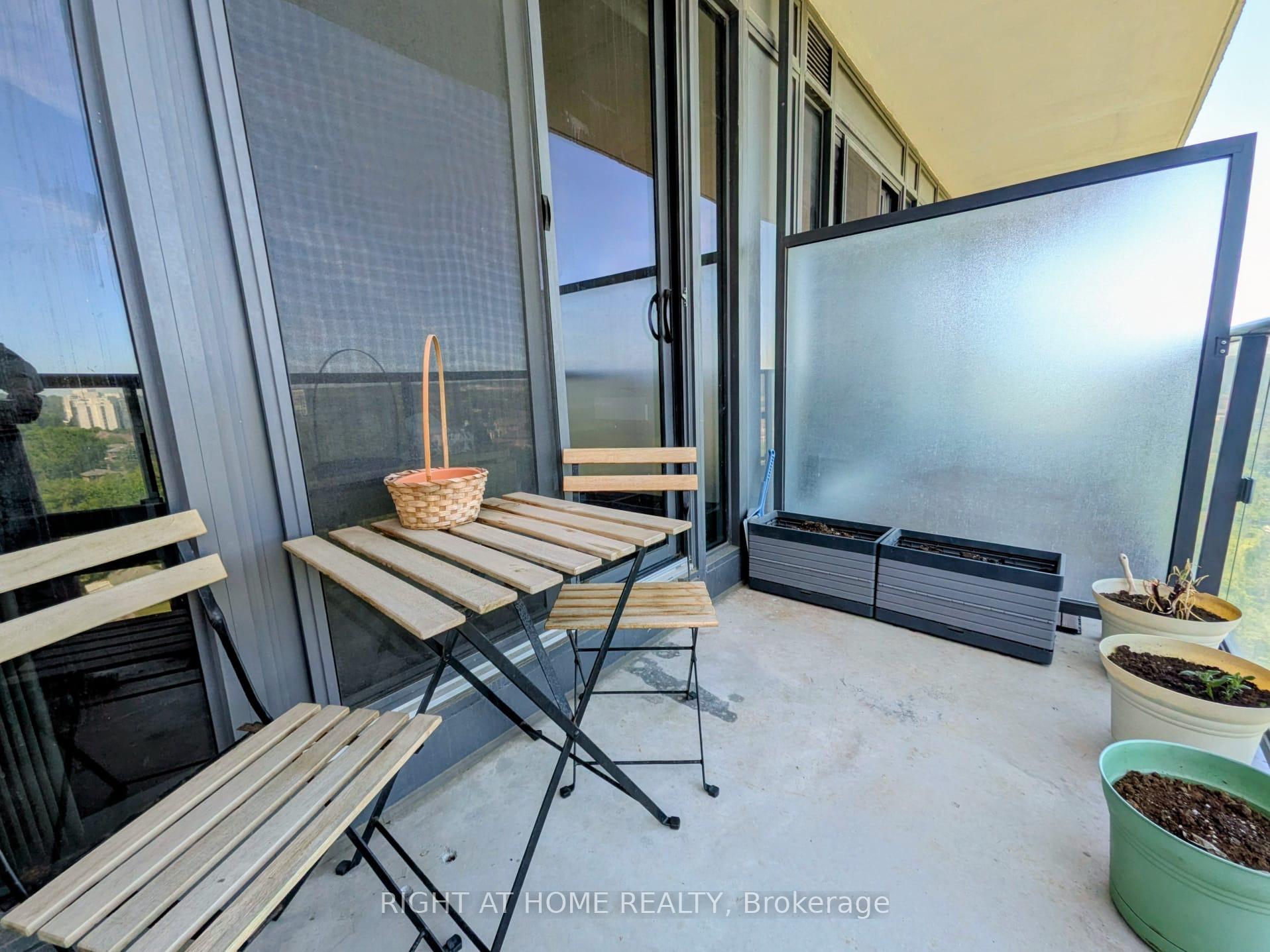 Photo 35 of Unit 1010, 9618 Yonge Street, Richmond Hill, Harding — HOMEH