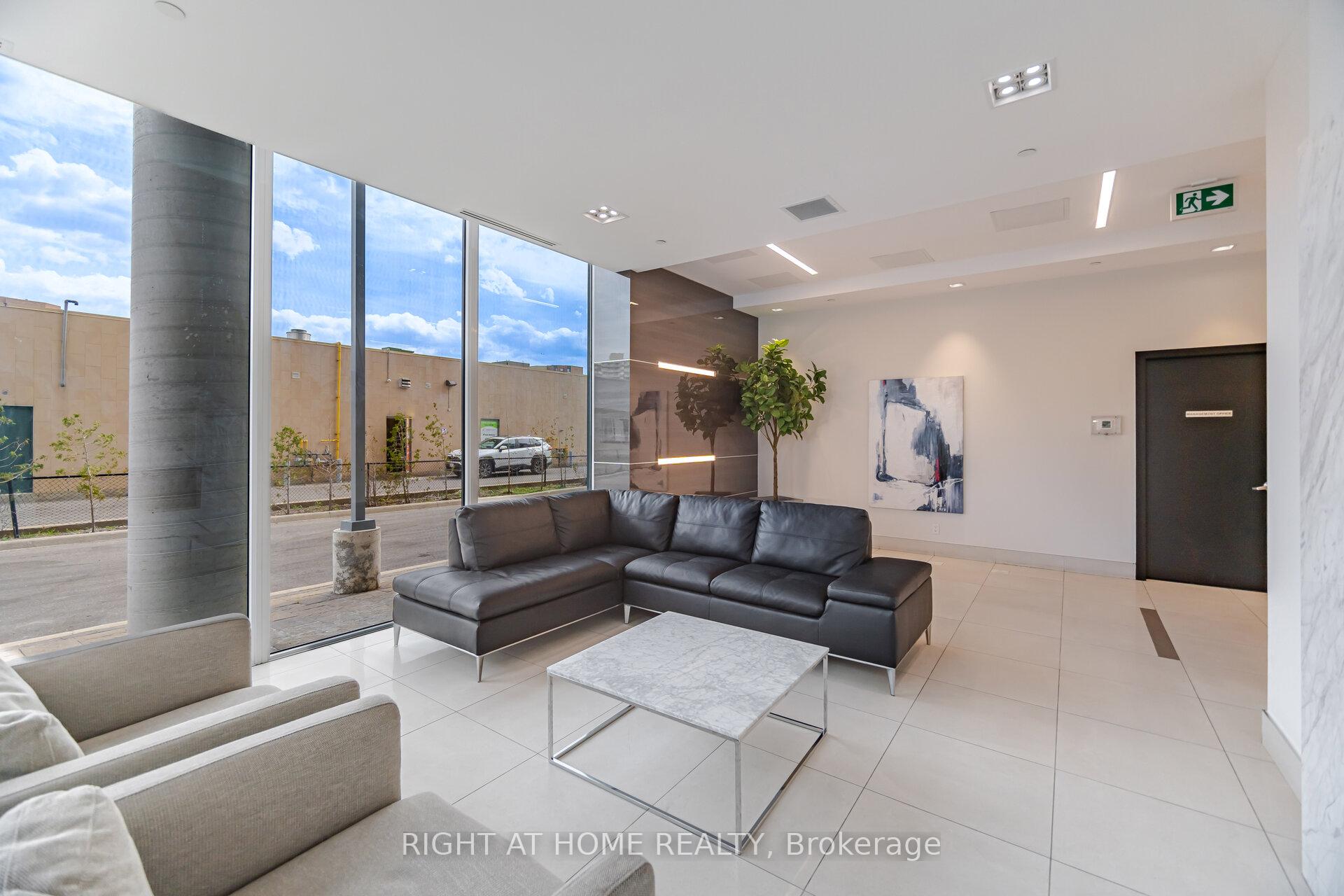 Photo 42 of Unit 1010, 9618 Yonge Street, Richmond Hill, Harding — HOMEH