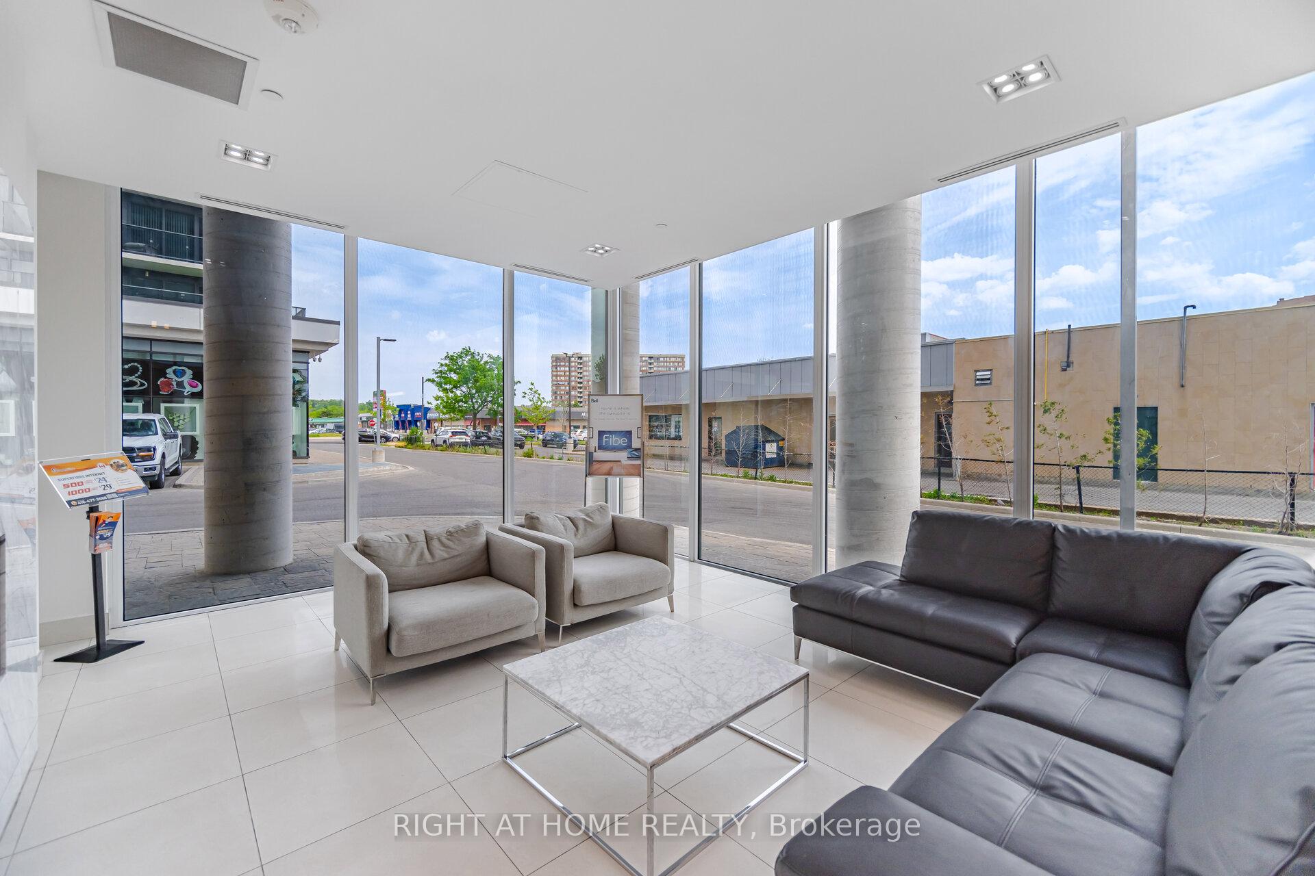 Photo 43 of Unit 1010, 9618 Yonge Street, Richmond Hill, Harding — HOMEH