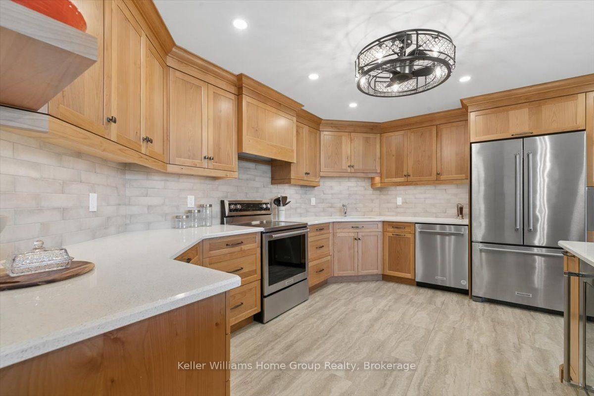 Photo 7 of Unit 902, 24 Marilyn Drive, Guelph, Riverside Park — HOMEH