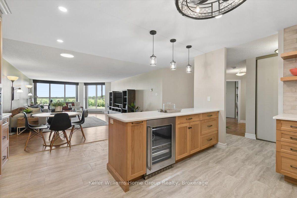 Photo 8 of Unit 902, 24 Marilyn Drive, Guelph, Riverside Park — HOMEH
