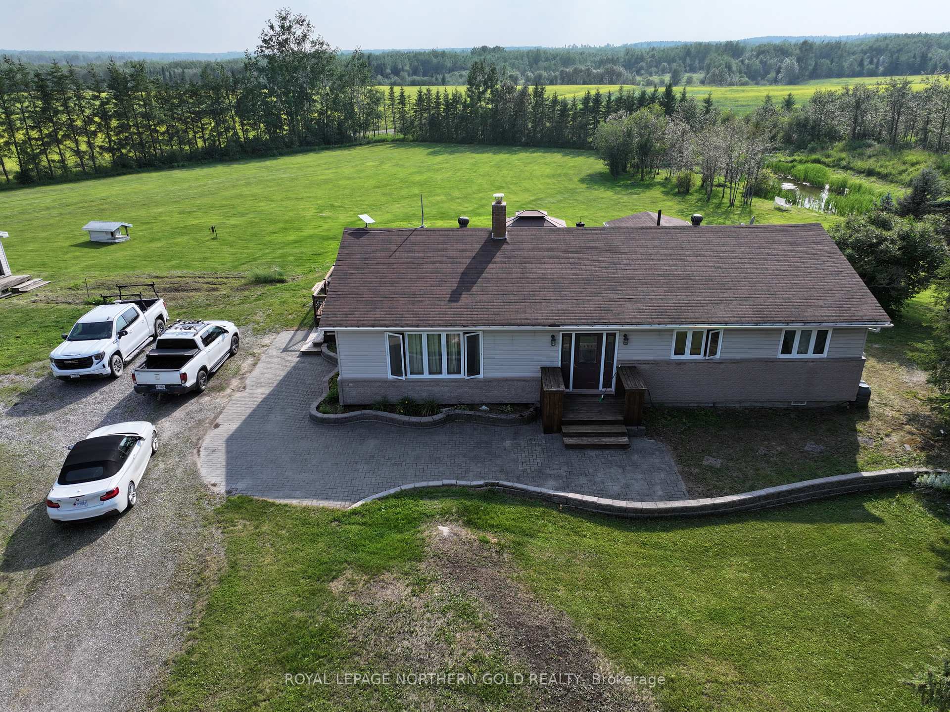 Front of 6035 Highway 11