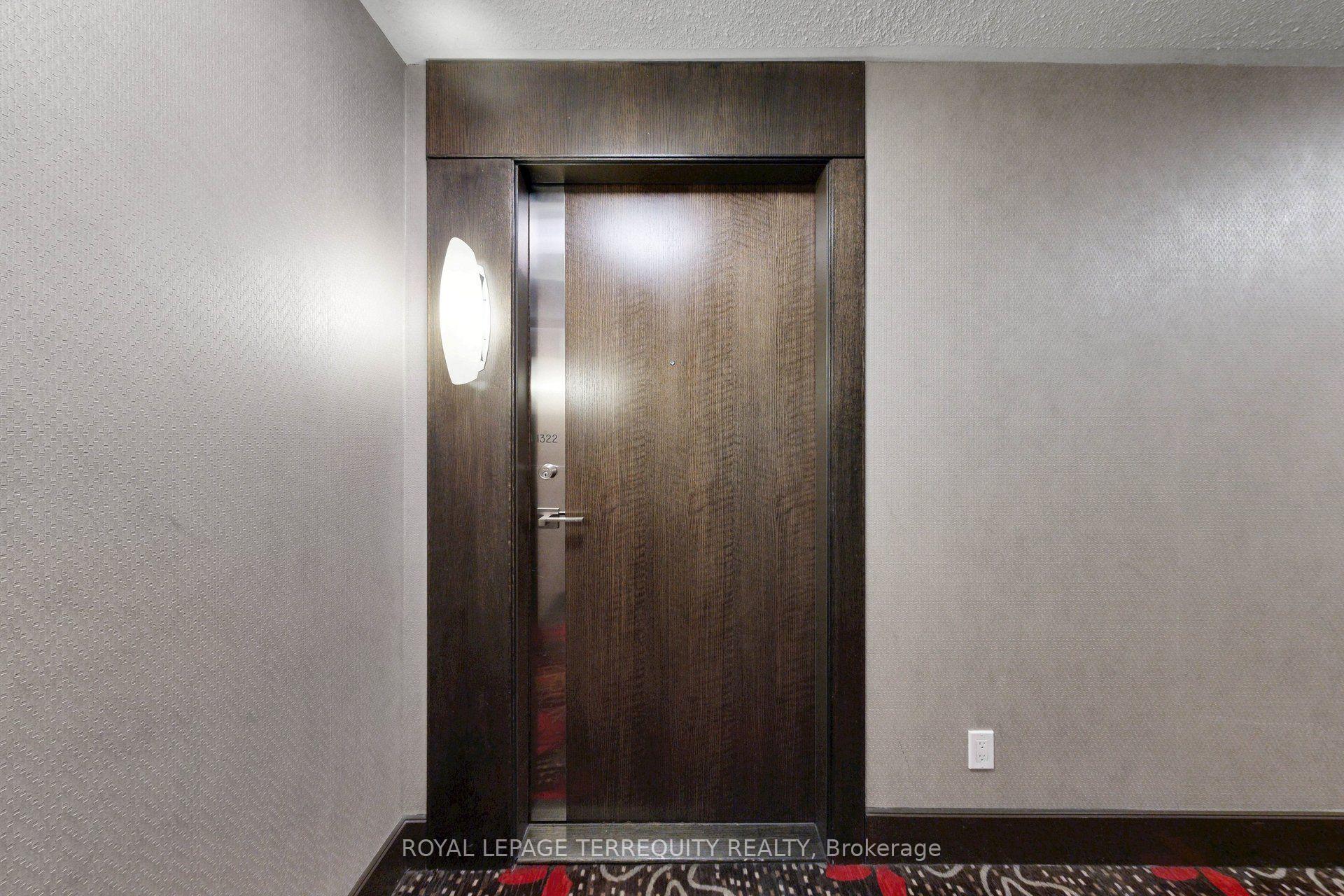 Photo 2 of Unit 1322, 2 Eva Road, Etobicoke, Etobicoke West Mall — HOMEH