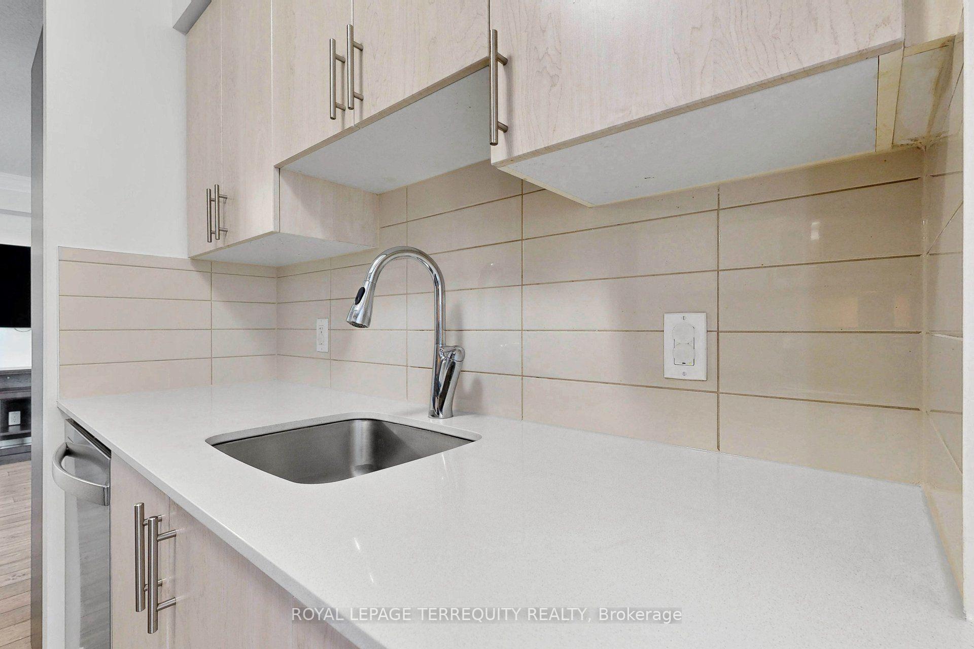 Photo 19 of Unit 1322, 2 Eva Road, Etobicoke, Etobicoke West Mall — HOMEH