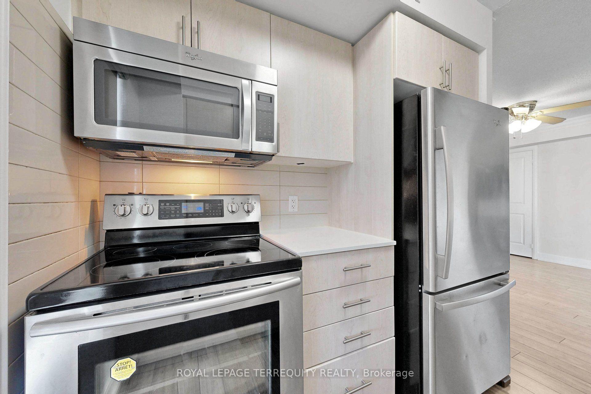 Photo 20 of Unit 1322, 2 Eva Road, Etobicoke, Etobicoke West Mall — HOMEH