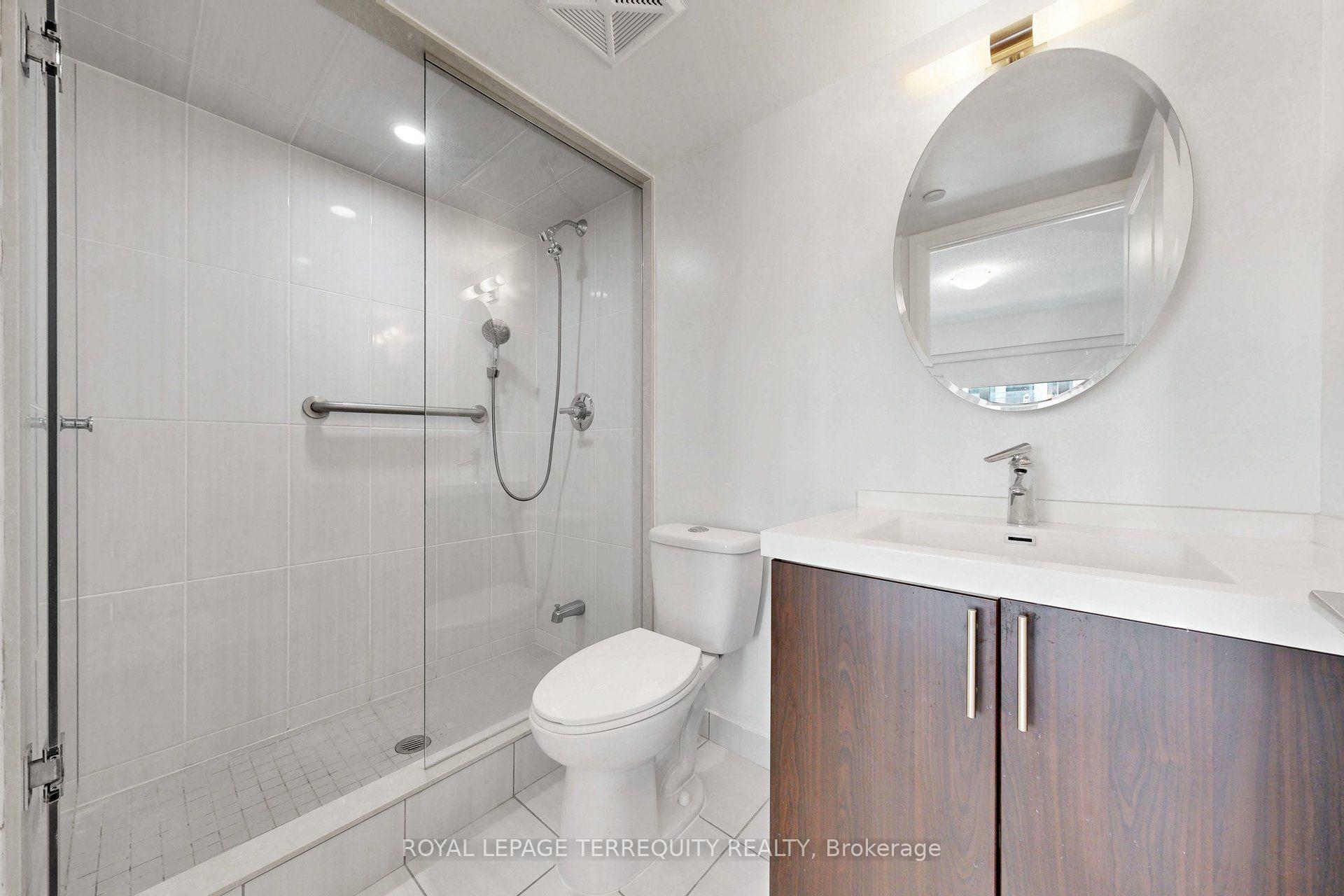 Photo 24 of Unit 1322, 2 Eva Road, Etobicoke, Etobicoke West Mall — HOMEH