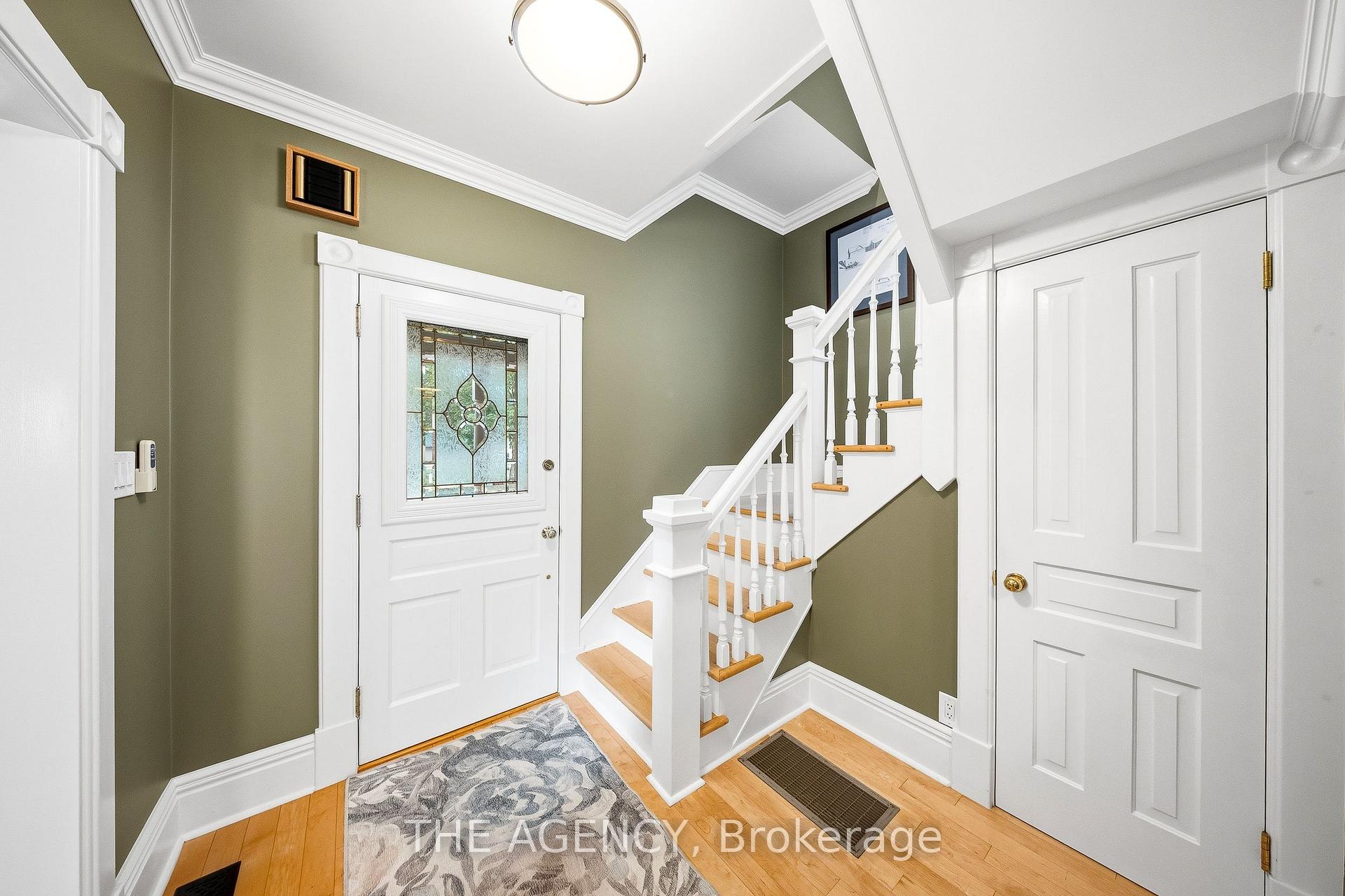 Photo 7 of 750 Vine Street, Cambridge, Preston South — HOMEH