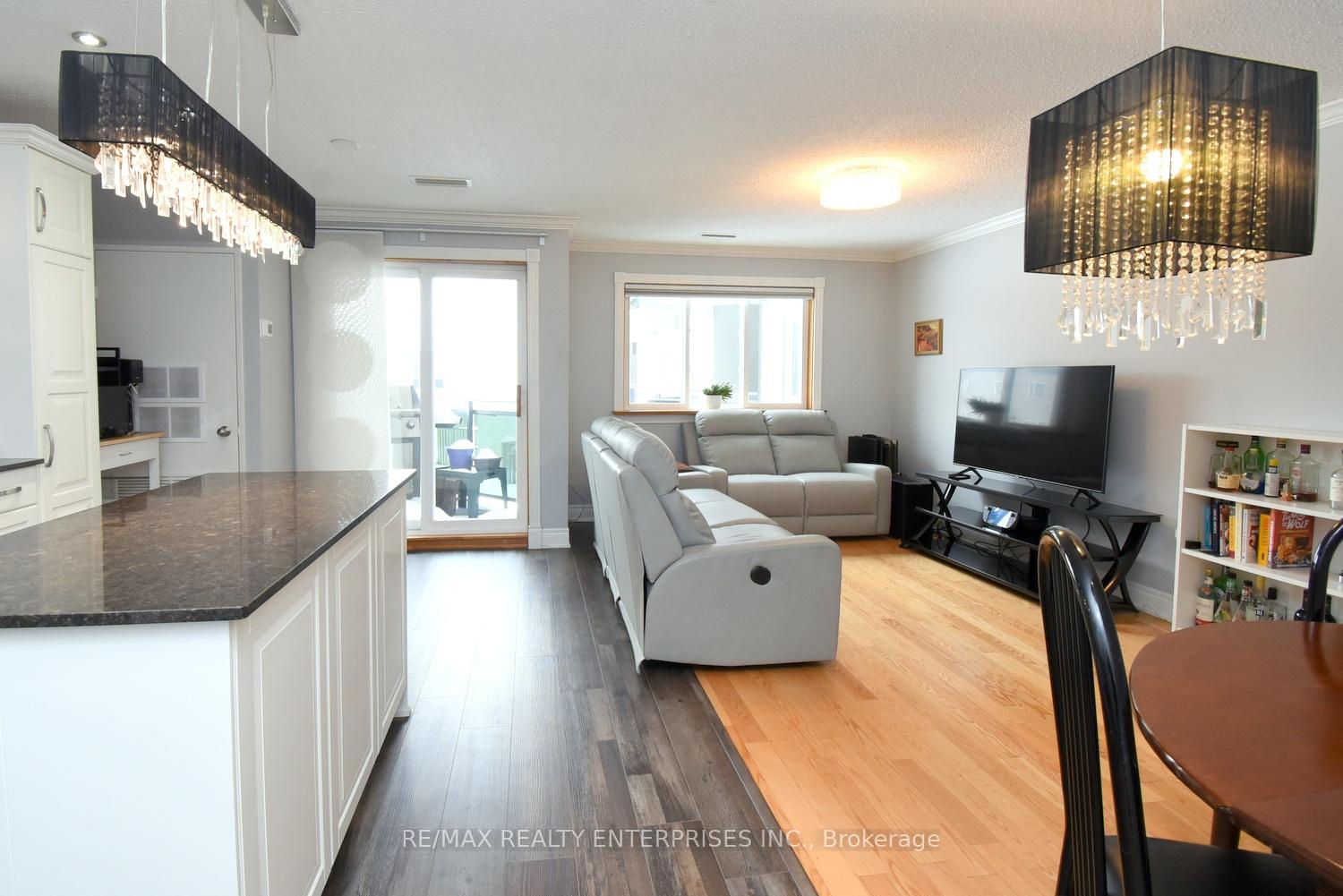 Photo 5 of Unit 119, 2001 Bonnymede Drive, Mississauga, Clarkson — HOMEH