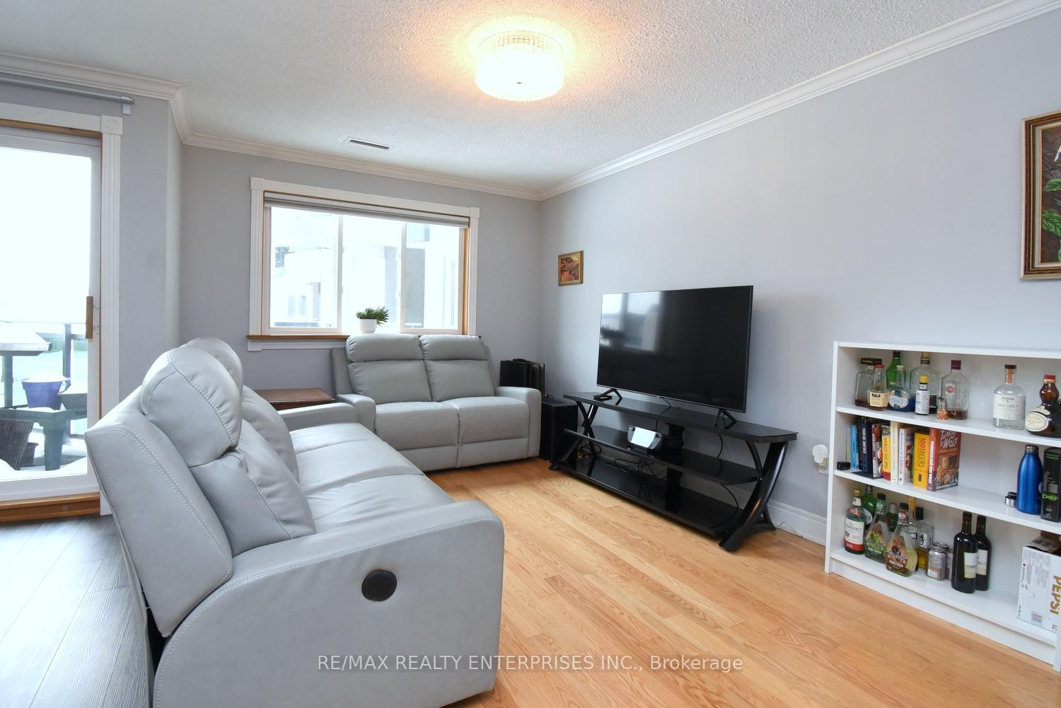 Photo 9 of Unit 119, 2001 Bonnymede Drive, Mississauga, Clarkson — HOMEH