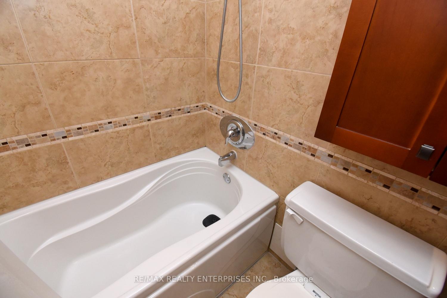 Photo 26 of Unit 119, 2001 Bonnymede Drive, Mississauga, Clarkson — HOMEH