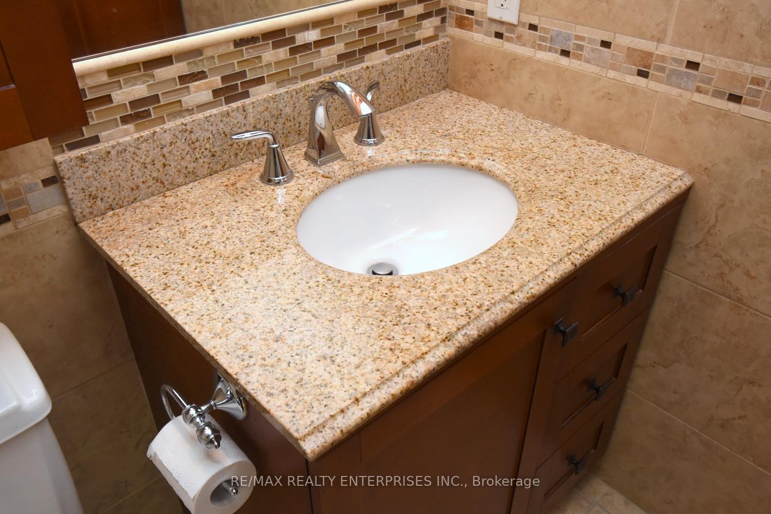 Photo 28 of Unit 119, 2001 Bonnymede Drive, Mississauga, Clarkson — HOMEH