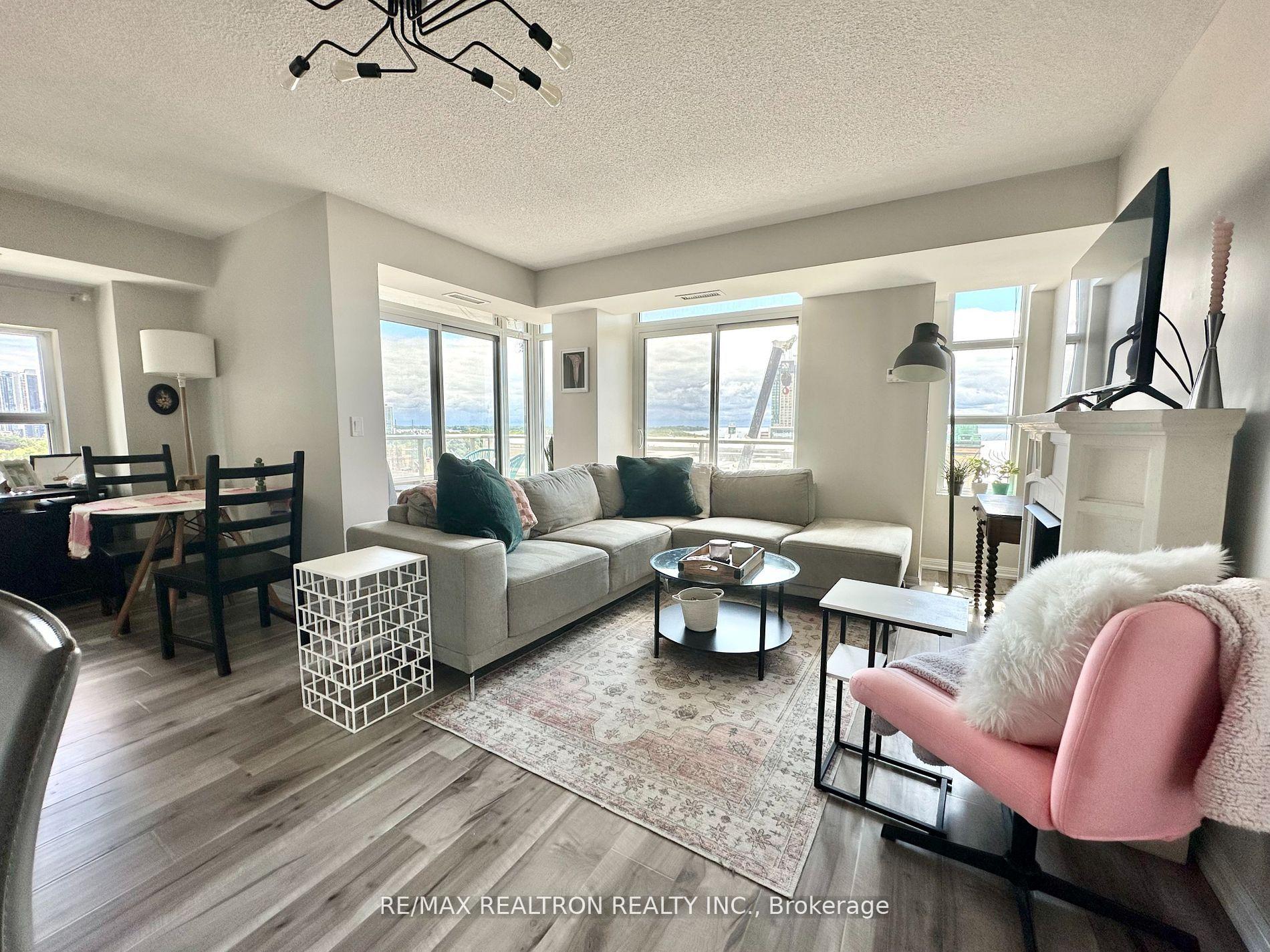 Photo 3 of Unit 1006, 85 East Liberty Street, Toronto, Niagara — HOMEH