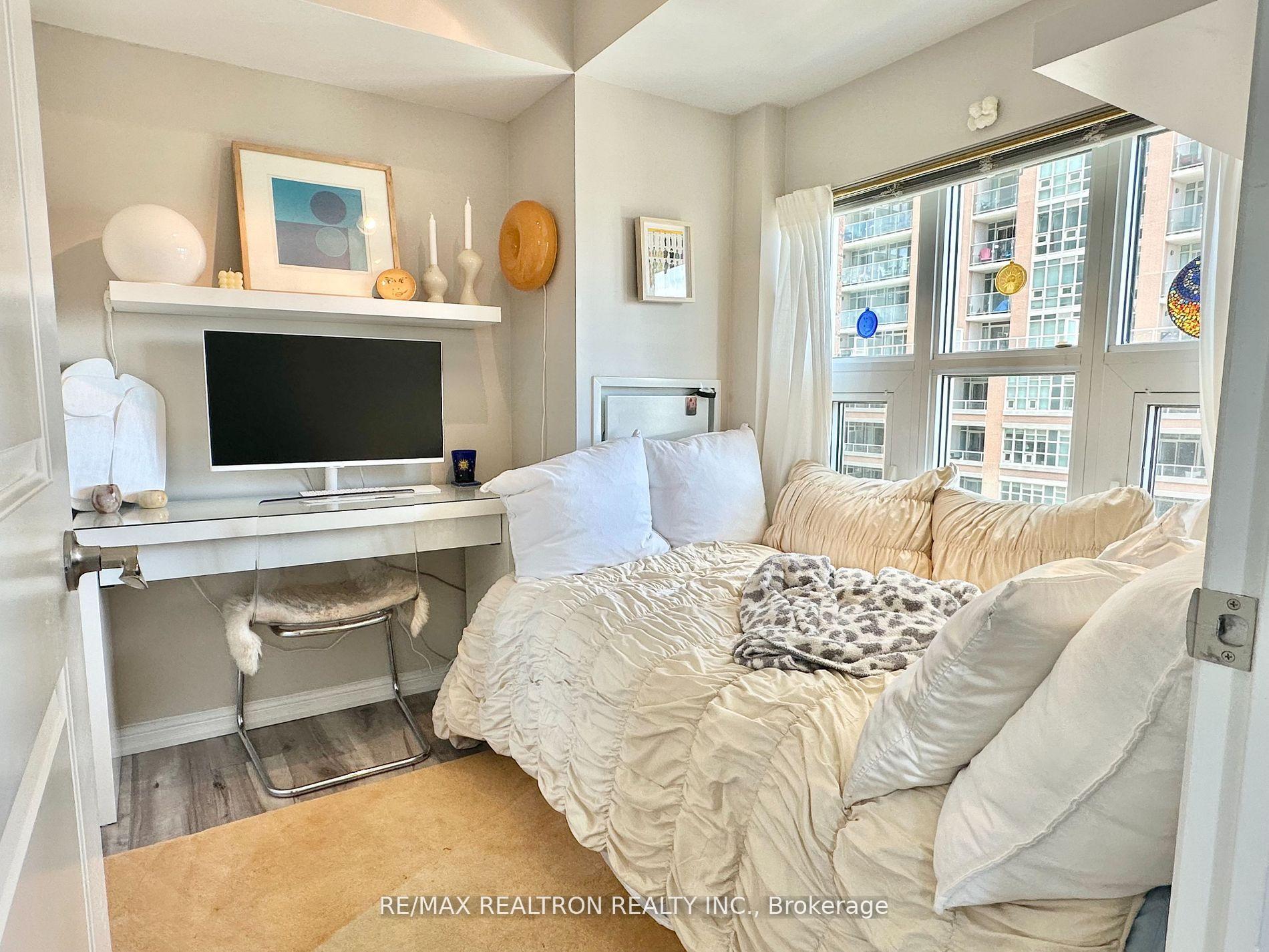 Photo 17 of Unit 1006, 85 East Liberty Street, Toronto, Niagara — HOMEH