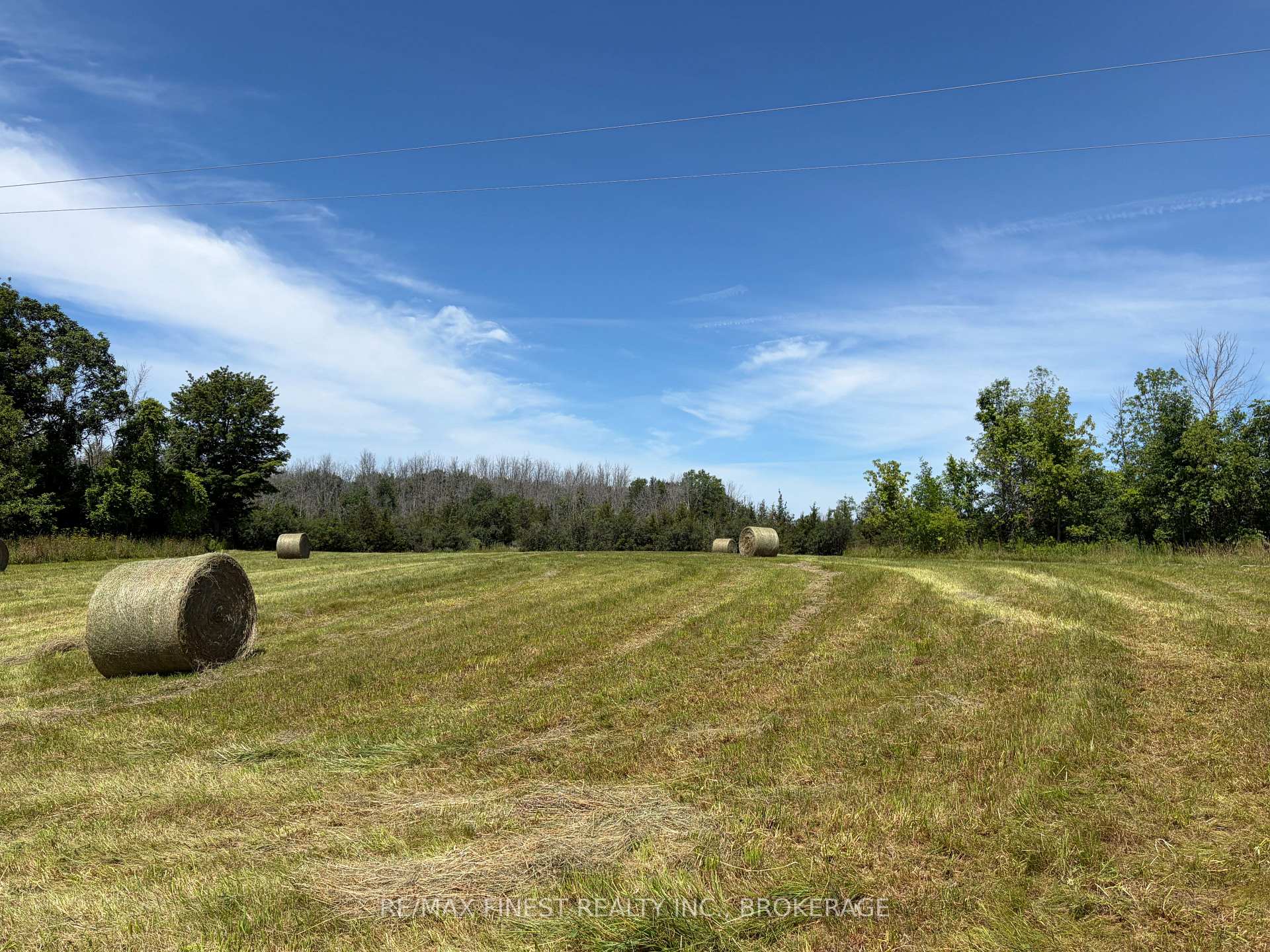 Photo 3 of 2173 Switzerville Road, Loyalist, Lennox and Addington - South — HOMEH