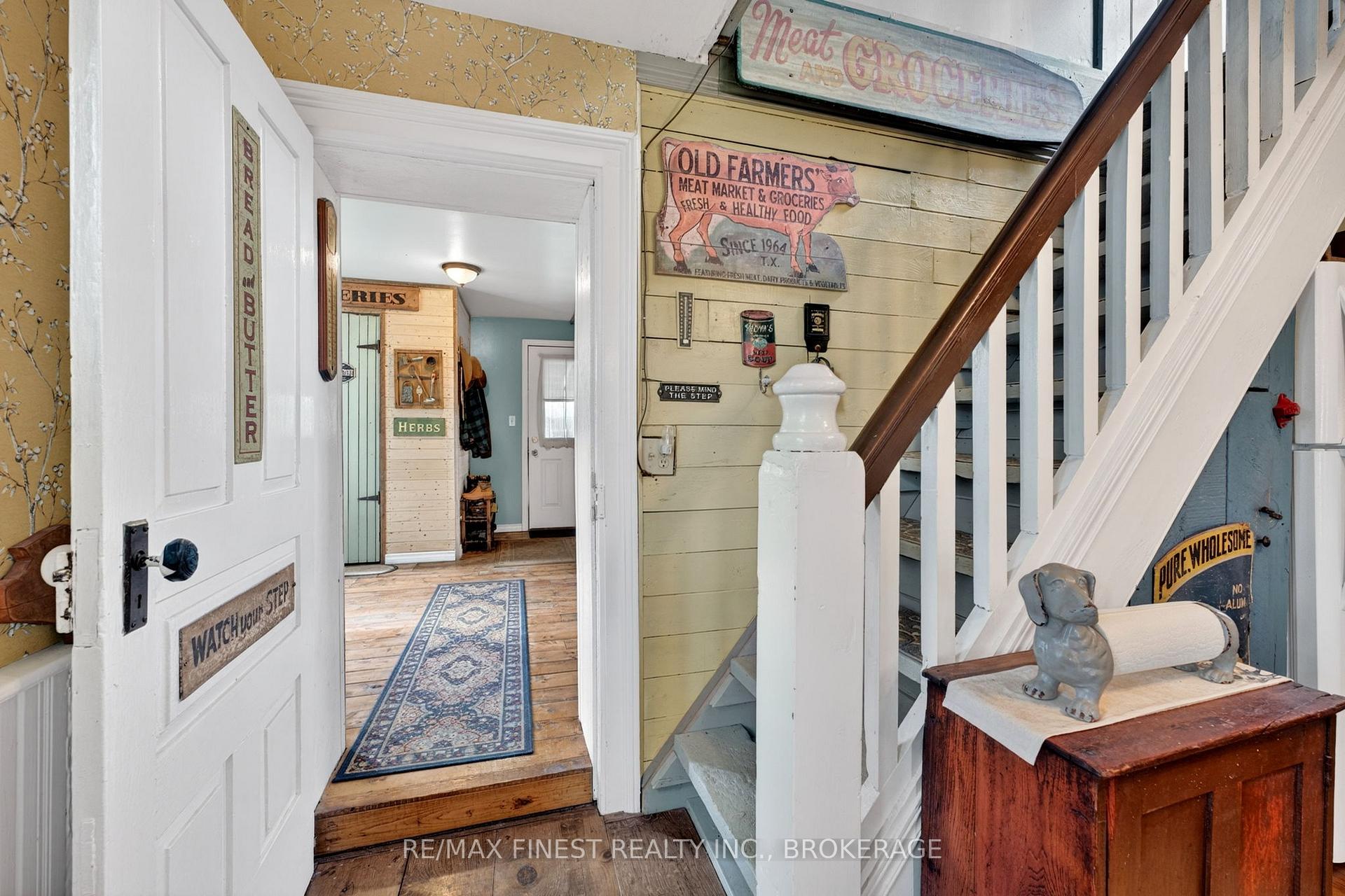 Photo 9 of 2173 Switzerville Road, Loyalist, Lennox and Addington - South — HOMEH
