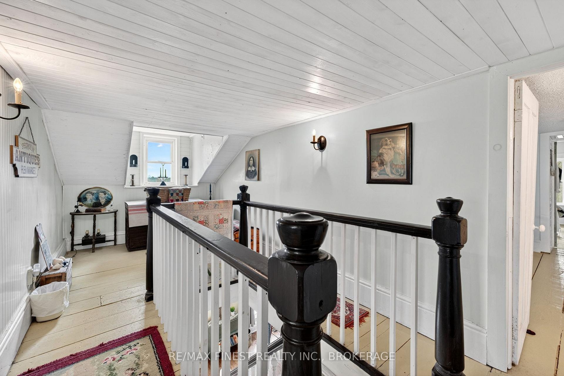 Photo 22 of 2173 Switzerville Road, Loyalist, Lennox and Addington - South — HOMEH