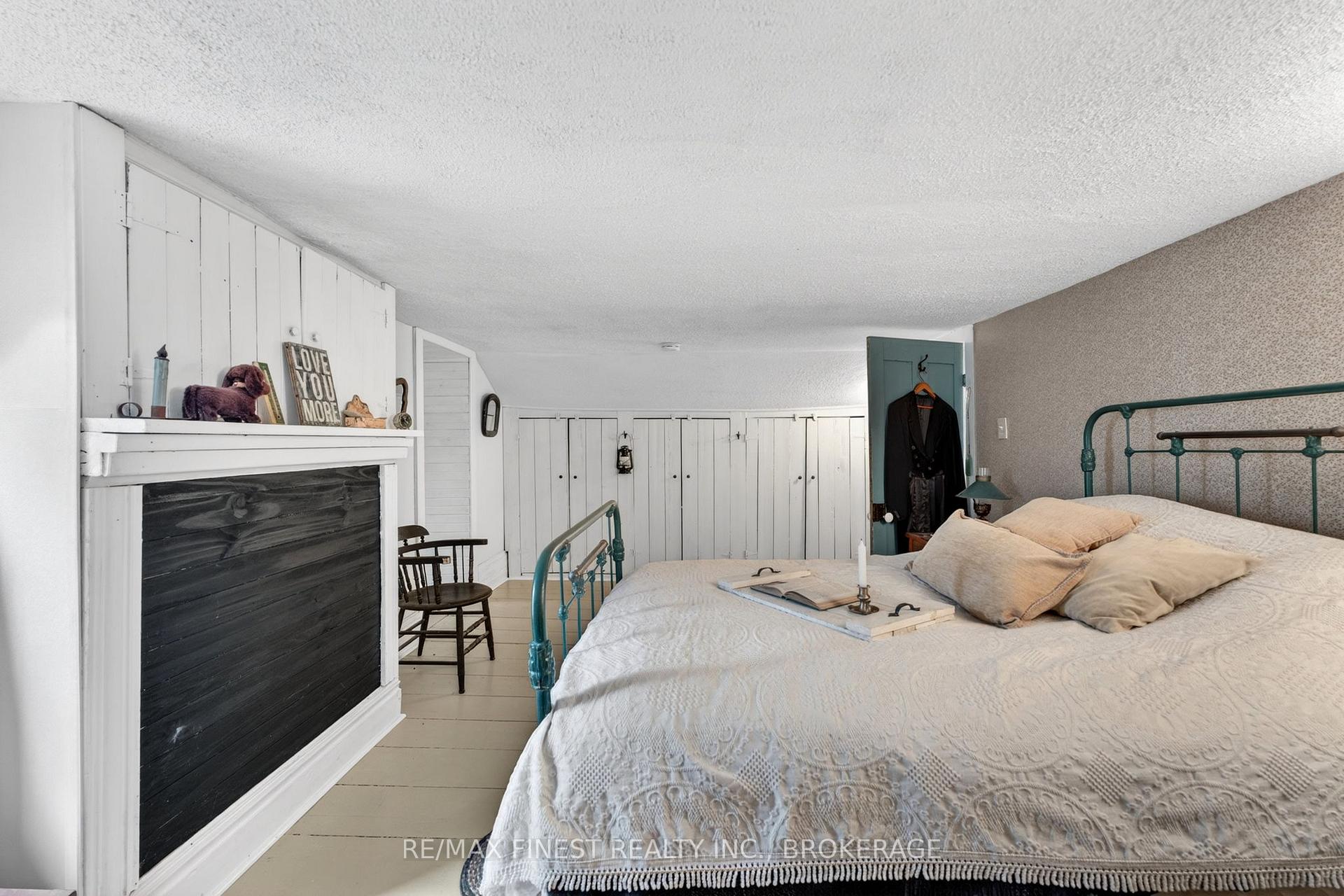 Photo 24 of 2173 Switzerville Road, Loyalist, Lennox and Addington - South — HOMEH