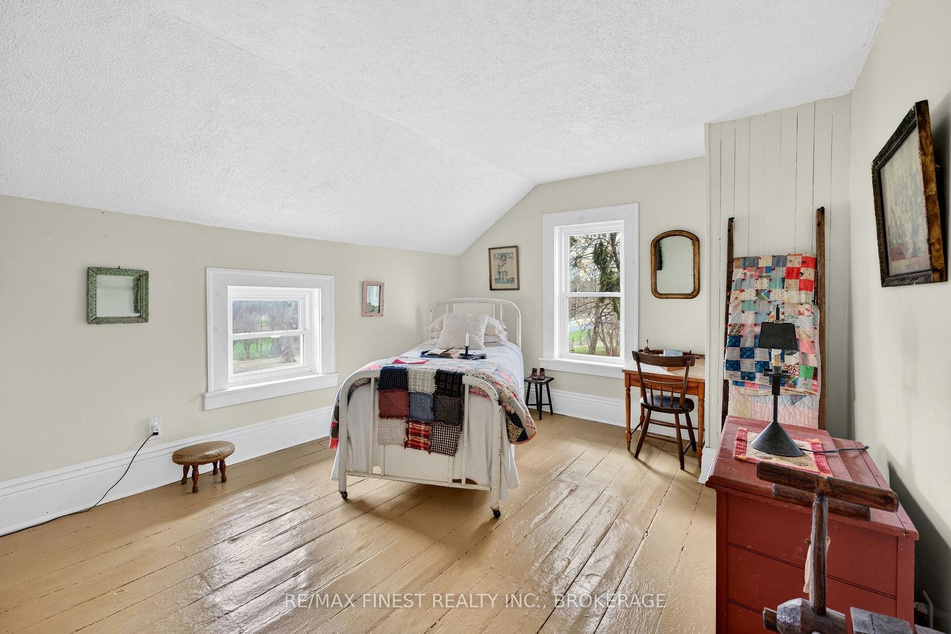 Photo 28 of 2173 Switzerville Road, Loyalist, Lennox and Addington - South — HOMEH