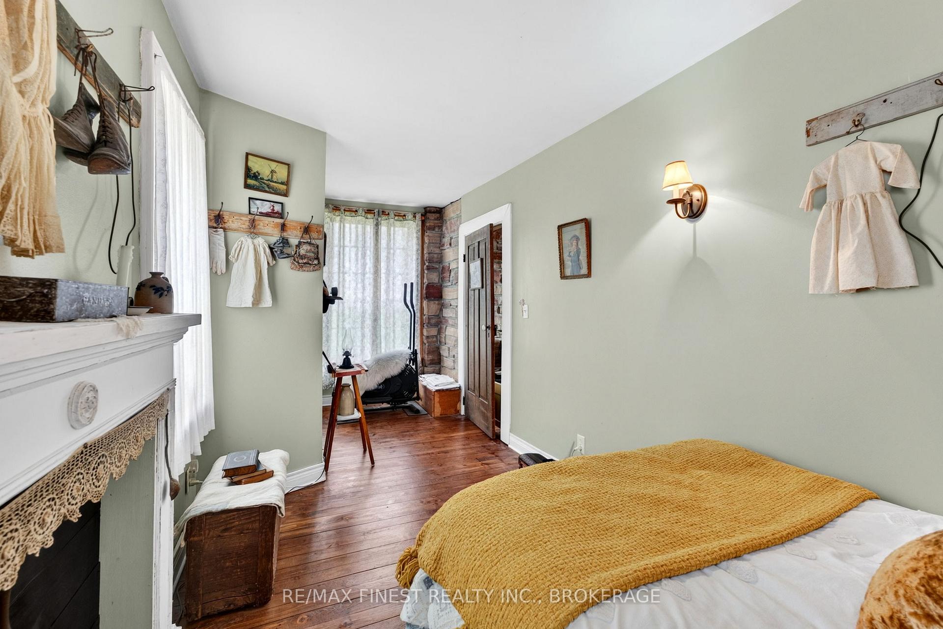 Photo 34 of 2173 Switzerville Road, Loyalist, Lennox and Addington - South — HOMEH