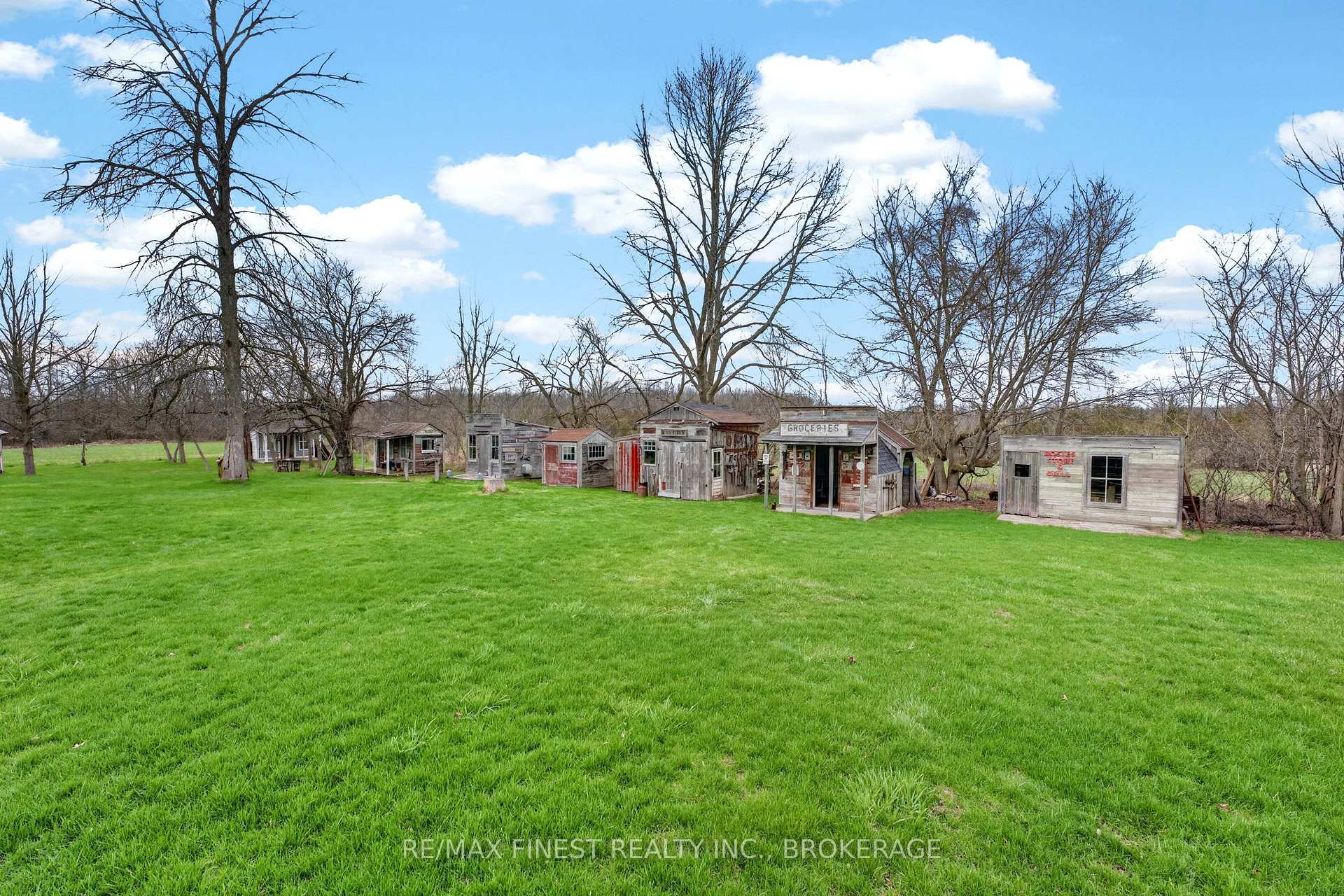 Photo 38 of 2173 Switzerville Road, Loyalist, Lennox and Addington - South — HOMEH