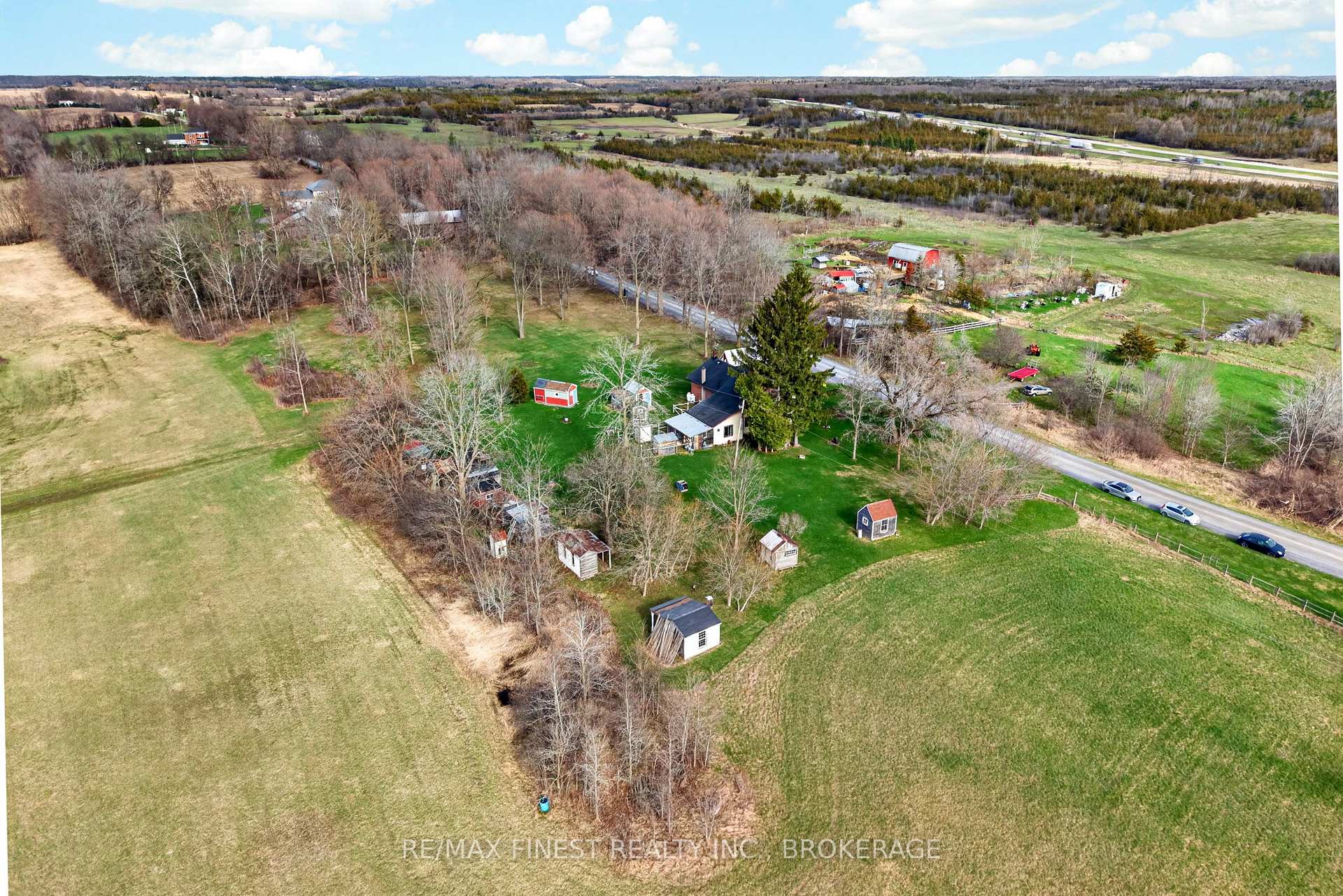 Photo 44 of 2173 Switzerville Road, Loyalist, Lennox and Addington - South — HOMEH