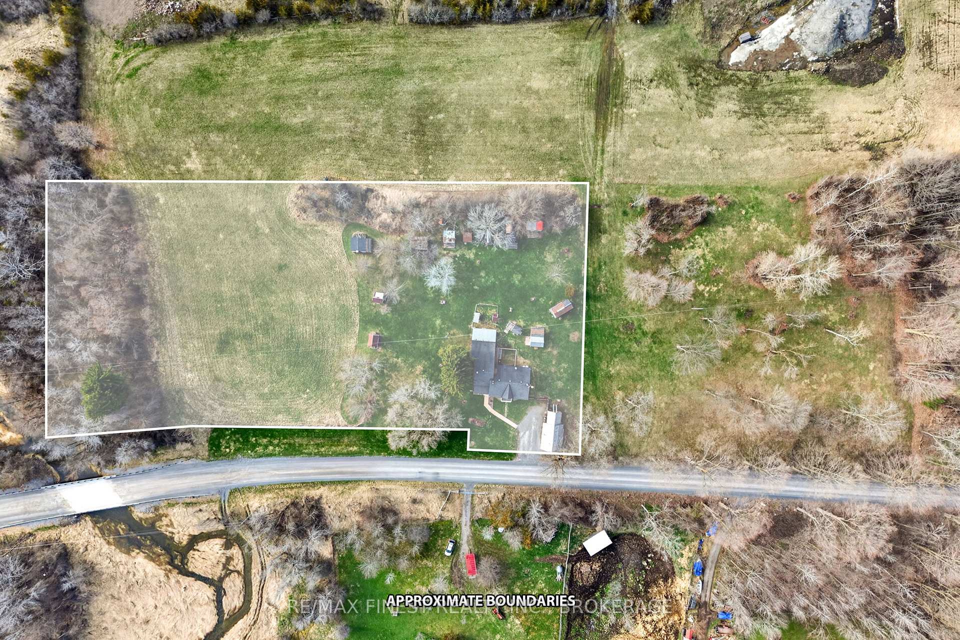 Photo 46 of 2173 Switzerville Road, Loyalist, Lennox and Addington - South — HOMEH