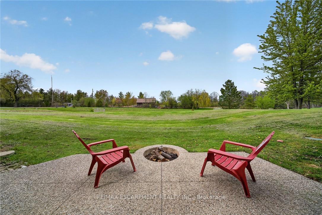 Photo 4 of 20 Haldimand Trail, Haldimand, Dunnville — HOMEH