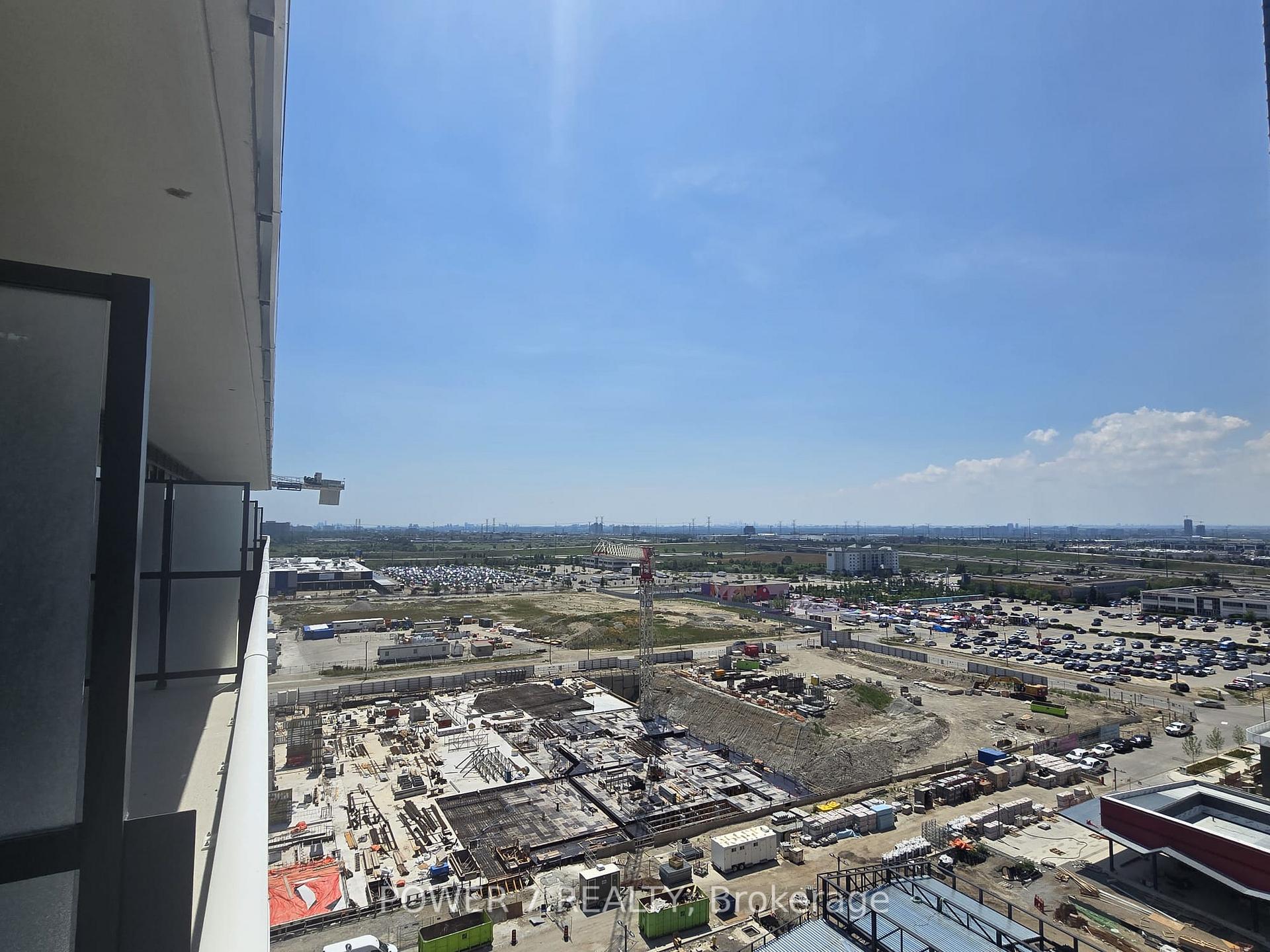 Photo 4 of Unit 1503, 28 Interchange Way, Vaughan, Vaughan Corporate Centre — HOMEH