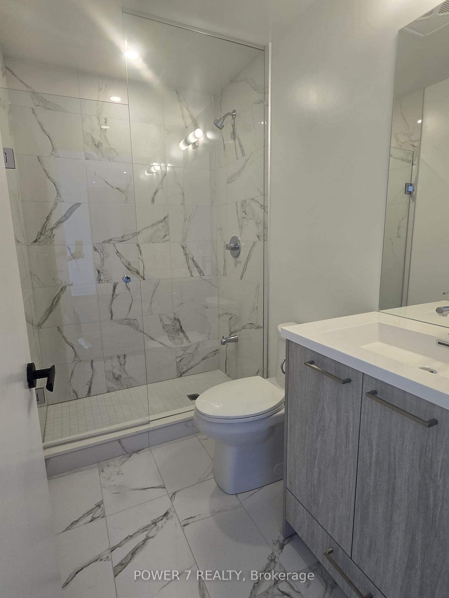 Photo 15 of Unit 1503, 28 Interchange Way, Vaughan, Vaughan Corporate Centre — HOMEH