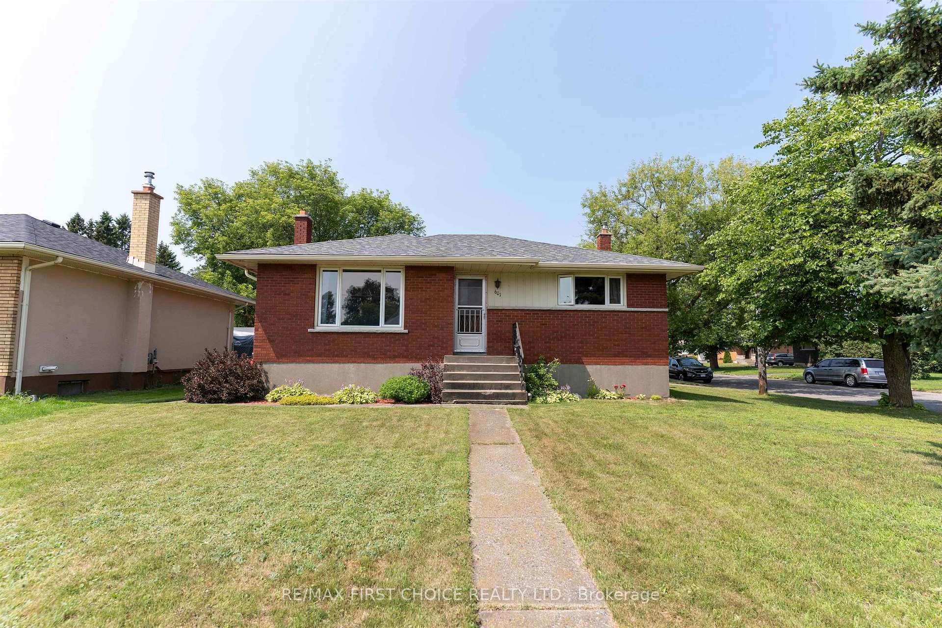 Photo 1 of 601 Edward Street S, Thunder Bay, Green Acres — HOMEH
