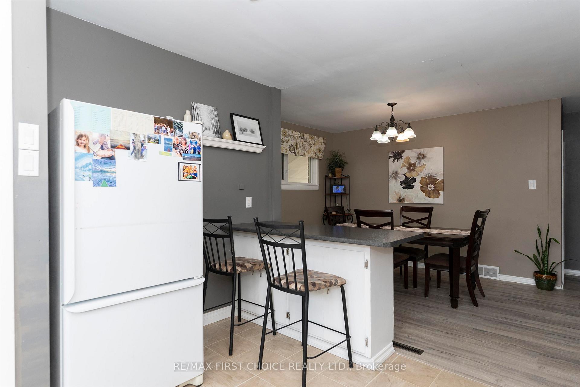Photo 9 of 601 Edward Street S, Thunder Bay, Green Acres — HOMEH