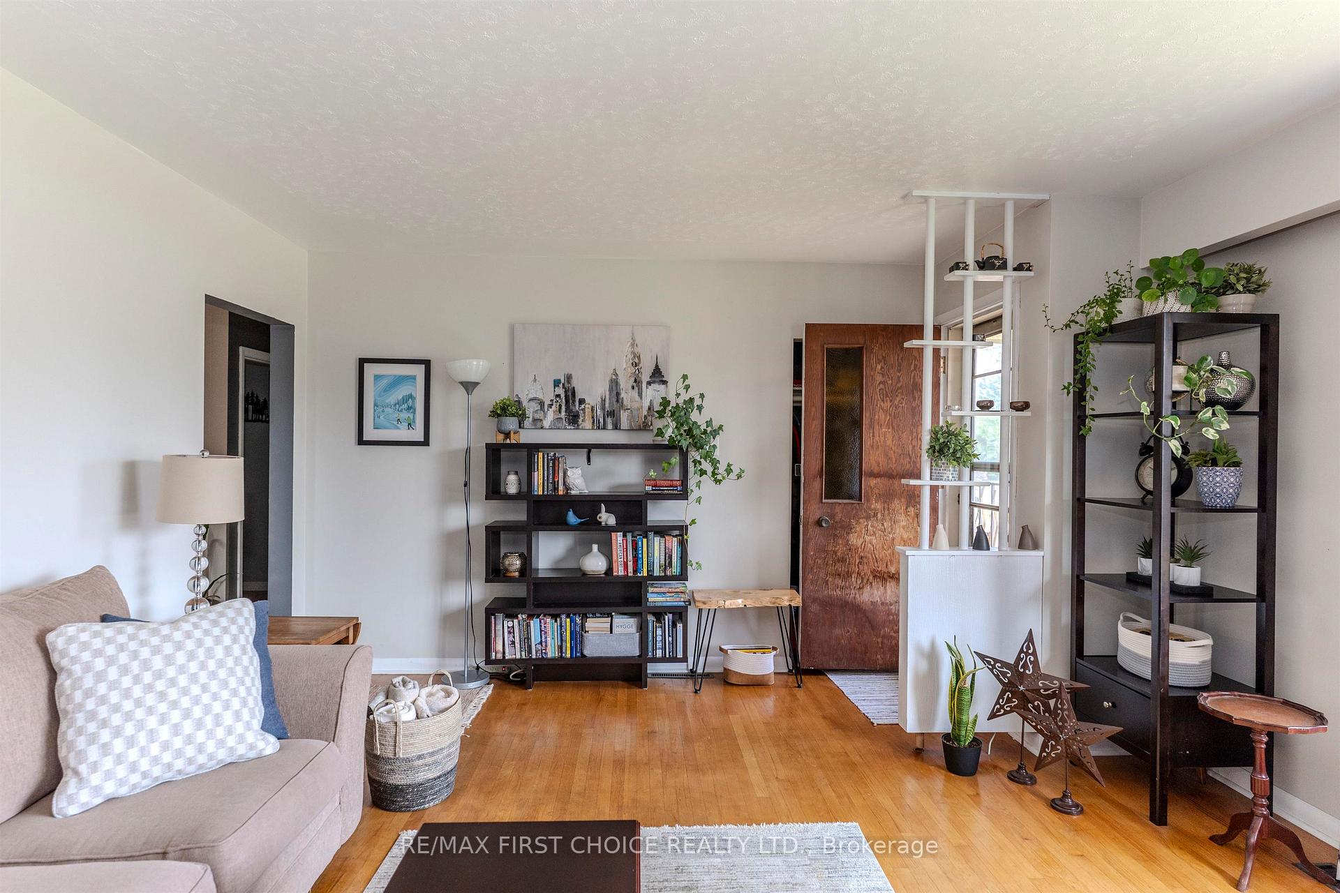 Photo 13 of 601 Edward Street S, Thunder Bay, Green Acres — HOMEH